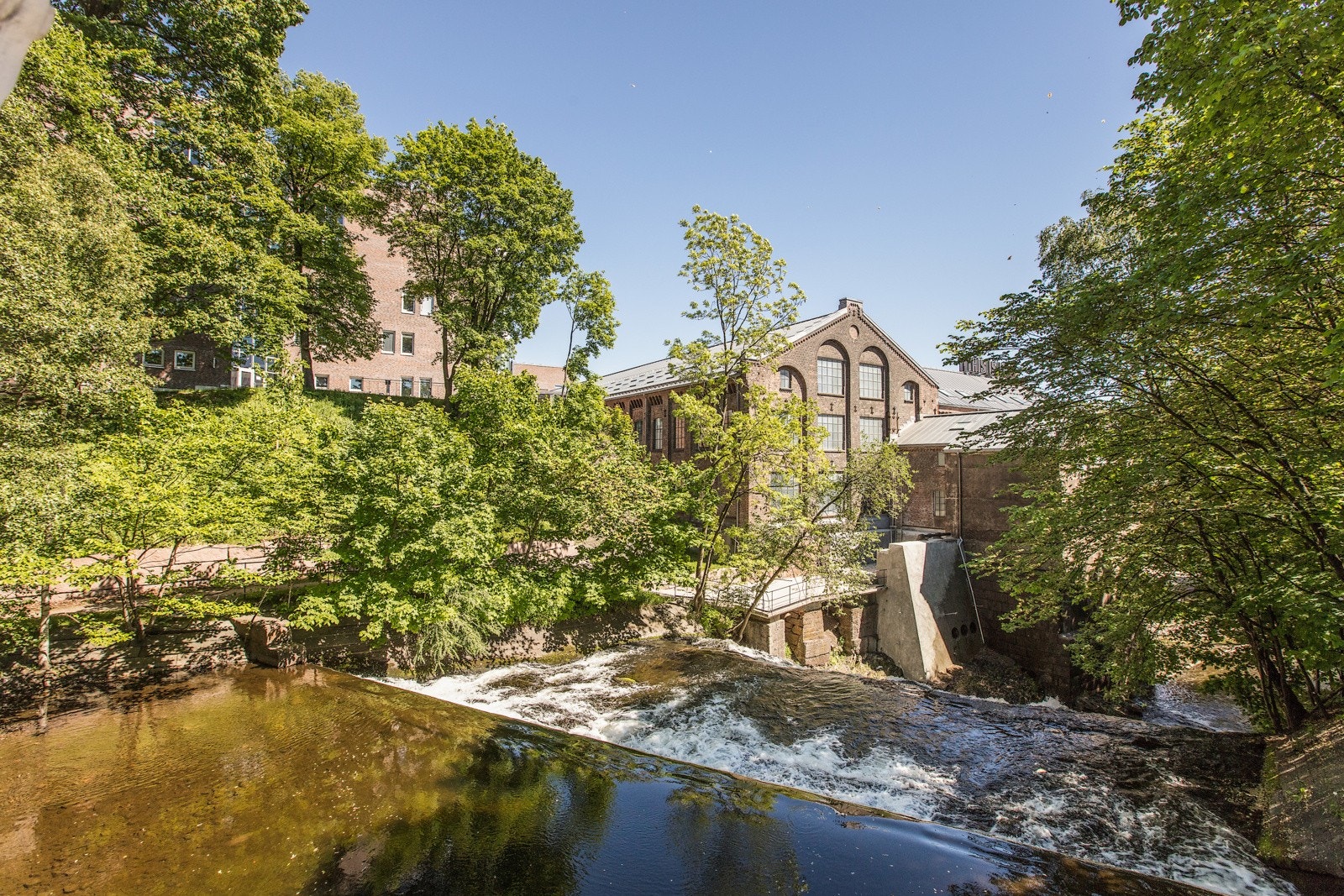 Waldemars Hage har en svært skjermet beliggenhet, langs Akerselva. Galleribilde