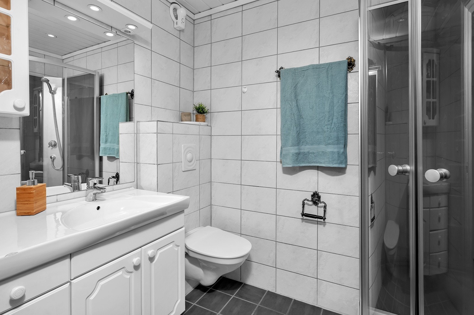 Fliselagt gulv pusset opp rundt 2007. Galleribilde