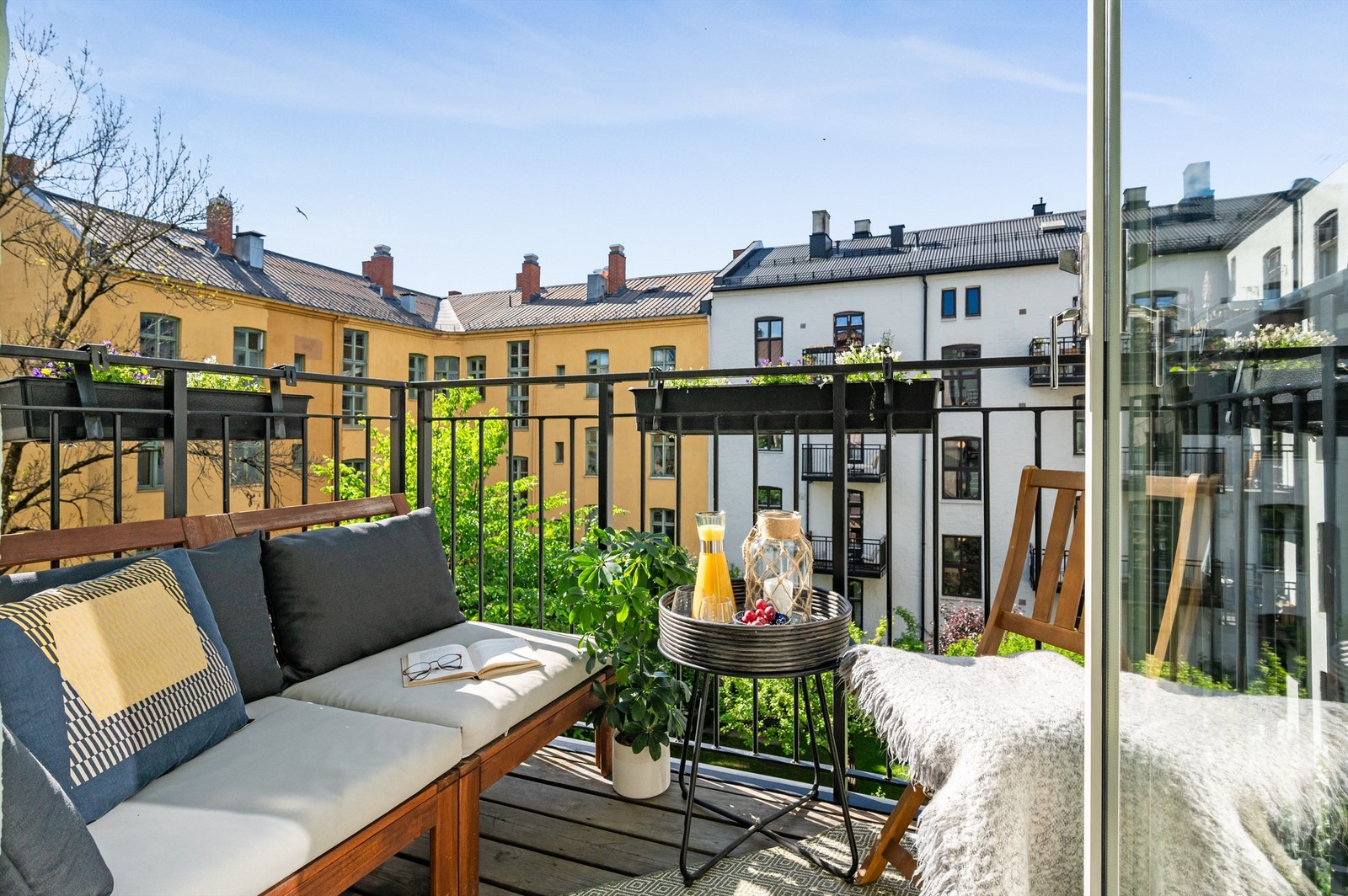 Krogsveen v/ Nhut Nam Huynh har gleden av å presentere Motzfeldts gate 32A! Galleribilde