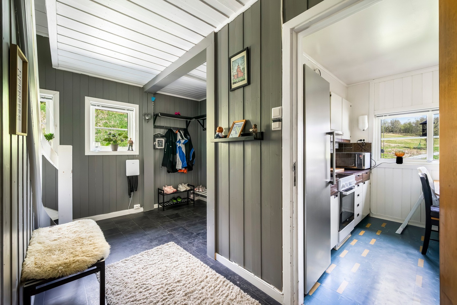 Entré og kjøkken Galleribilde