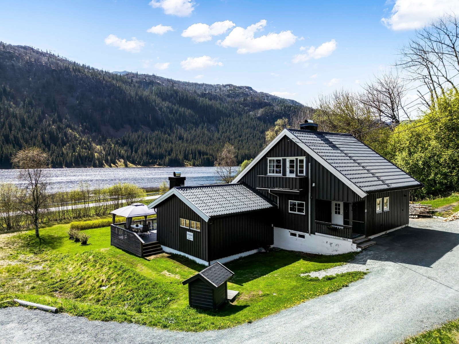 Aud Elin Lio v/ Lokalmegleren & Partners har gleden av å presentere Grungedal 50! Galleribilde