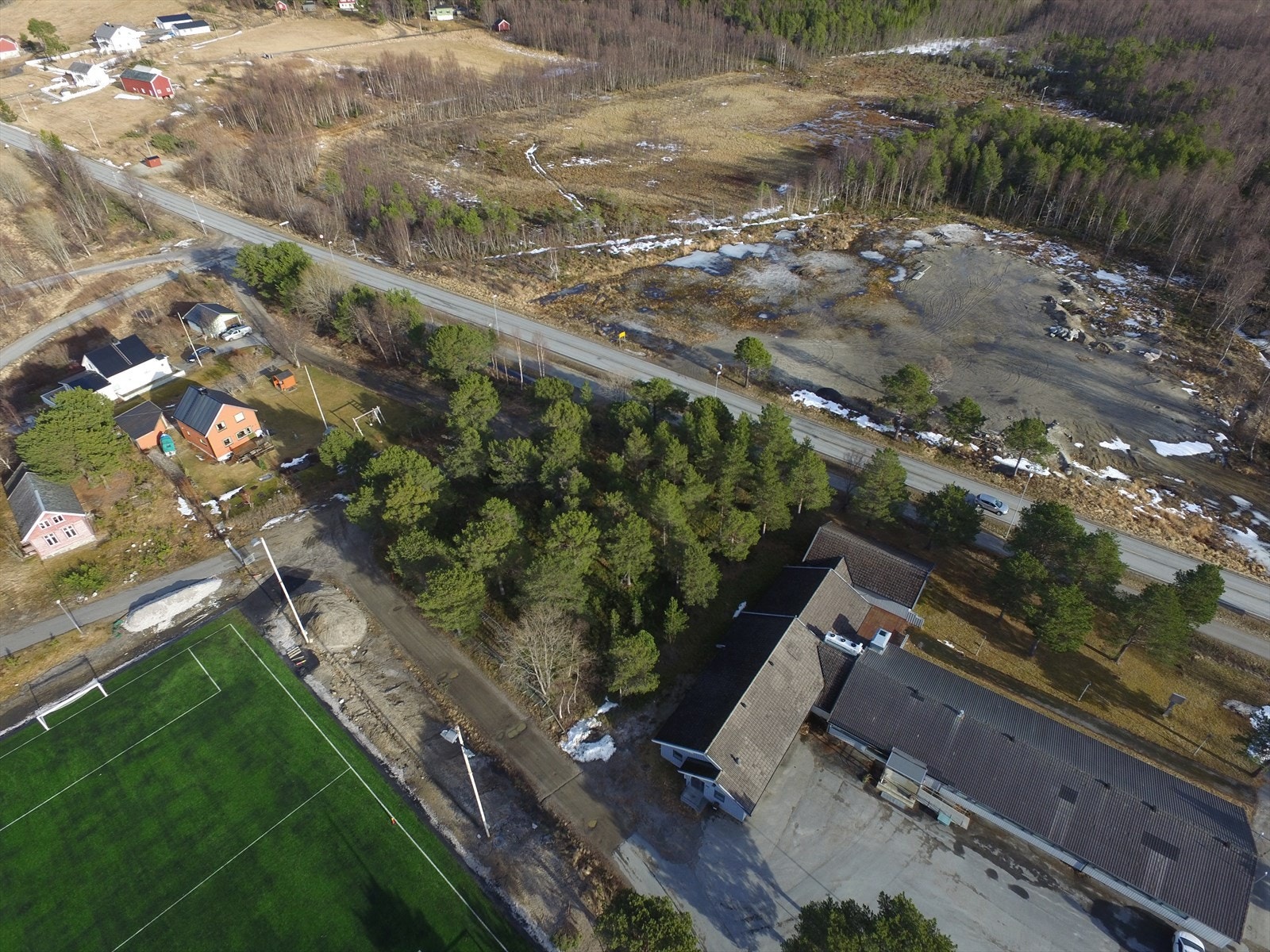 Flat tomt sentralt på Ulvsvåg Galleribilde