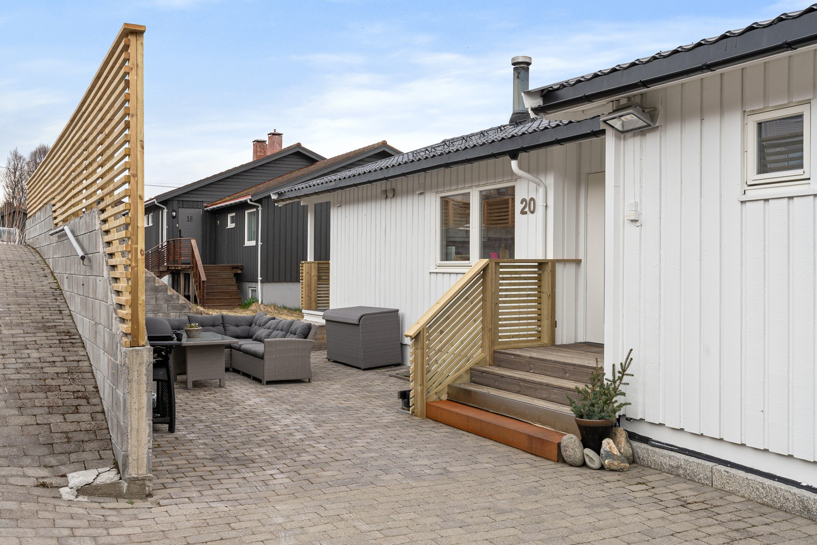 Innholdsrik leilighet i seksjonert bolig, med rolig og familievennlig beliggenhet!