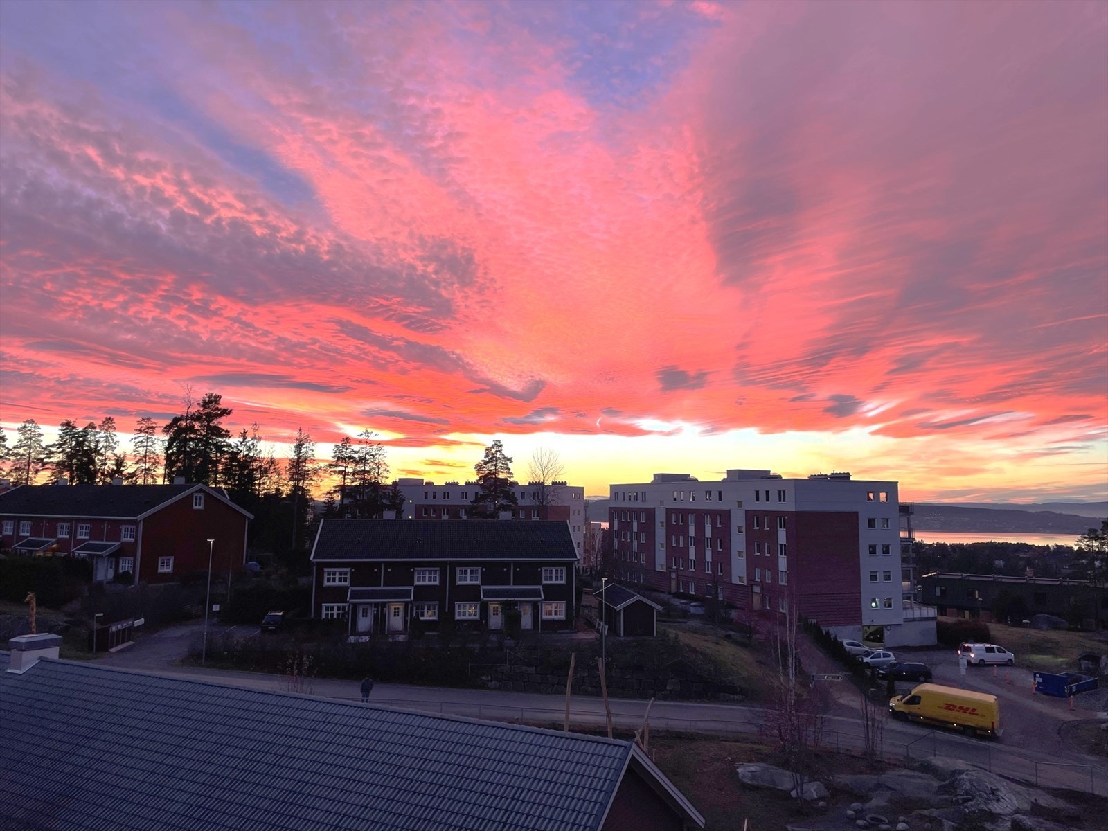Fantastiske solnedganger i vente fra balkongen! Galleribilde