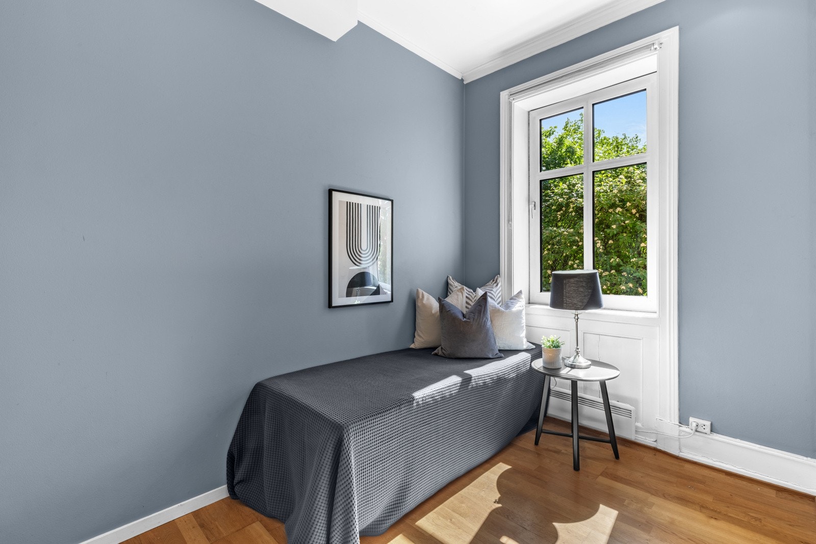 De store vindusflatene og den generøse takhøyden på opptil 2,78 meter bidrar til å optimaliserer romfølelsen. Galleribilde