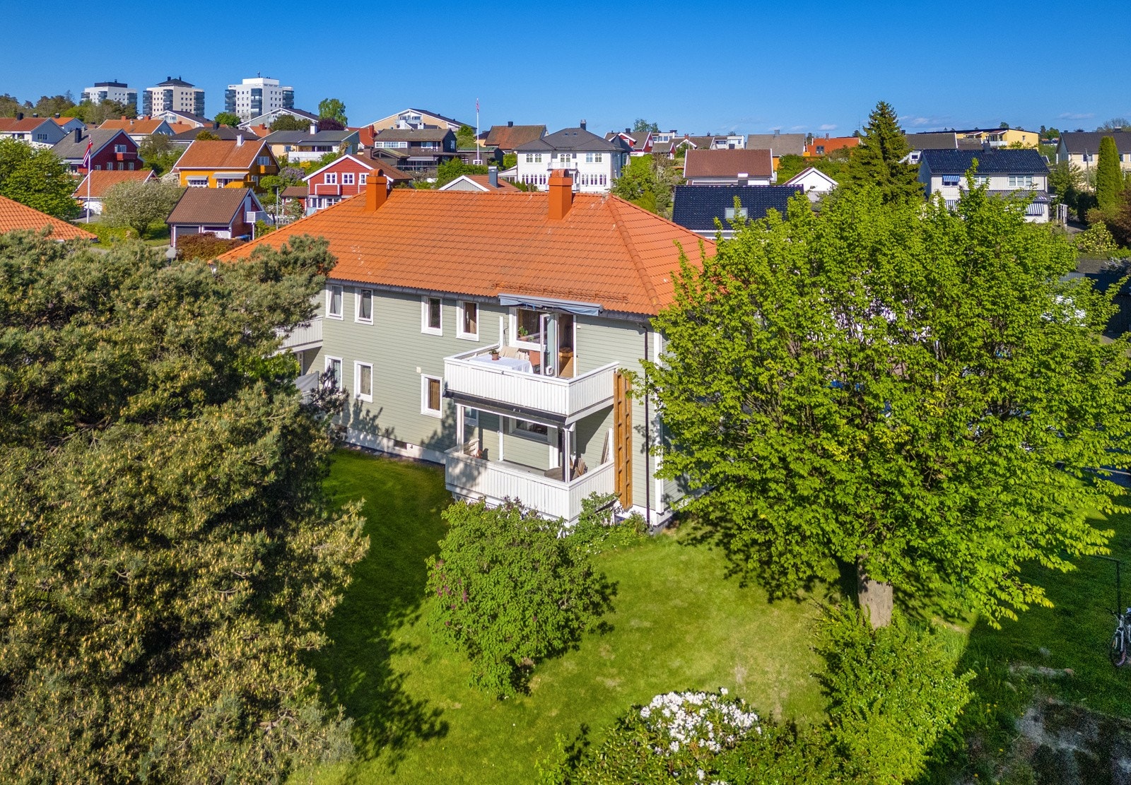 Velkommen til populære Solvang og denne flotte leiligheten i Welhavens vei 4 Galleribilde