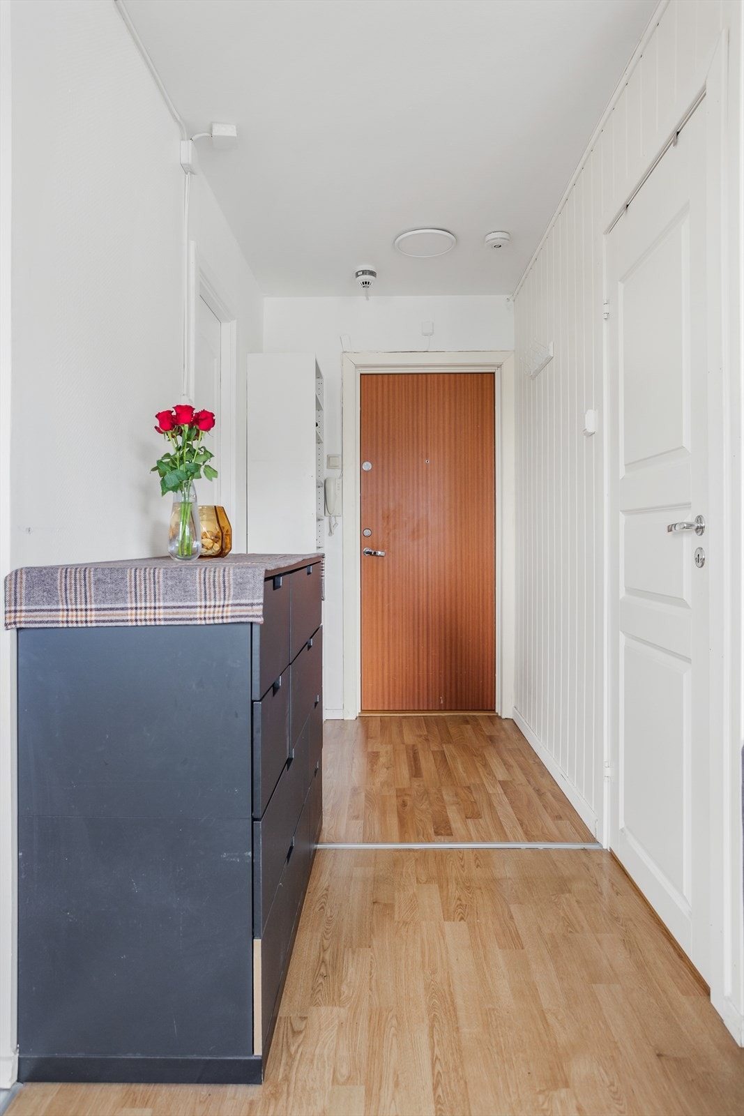 Adkomst via felles trappegang og heis Galleribilde