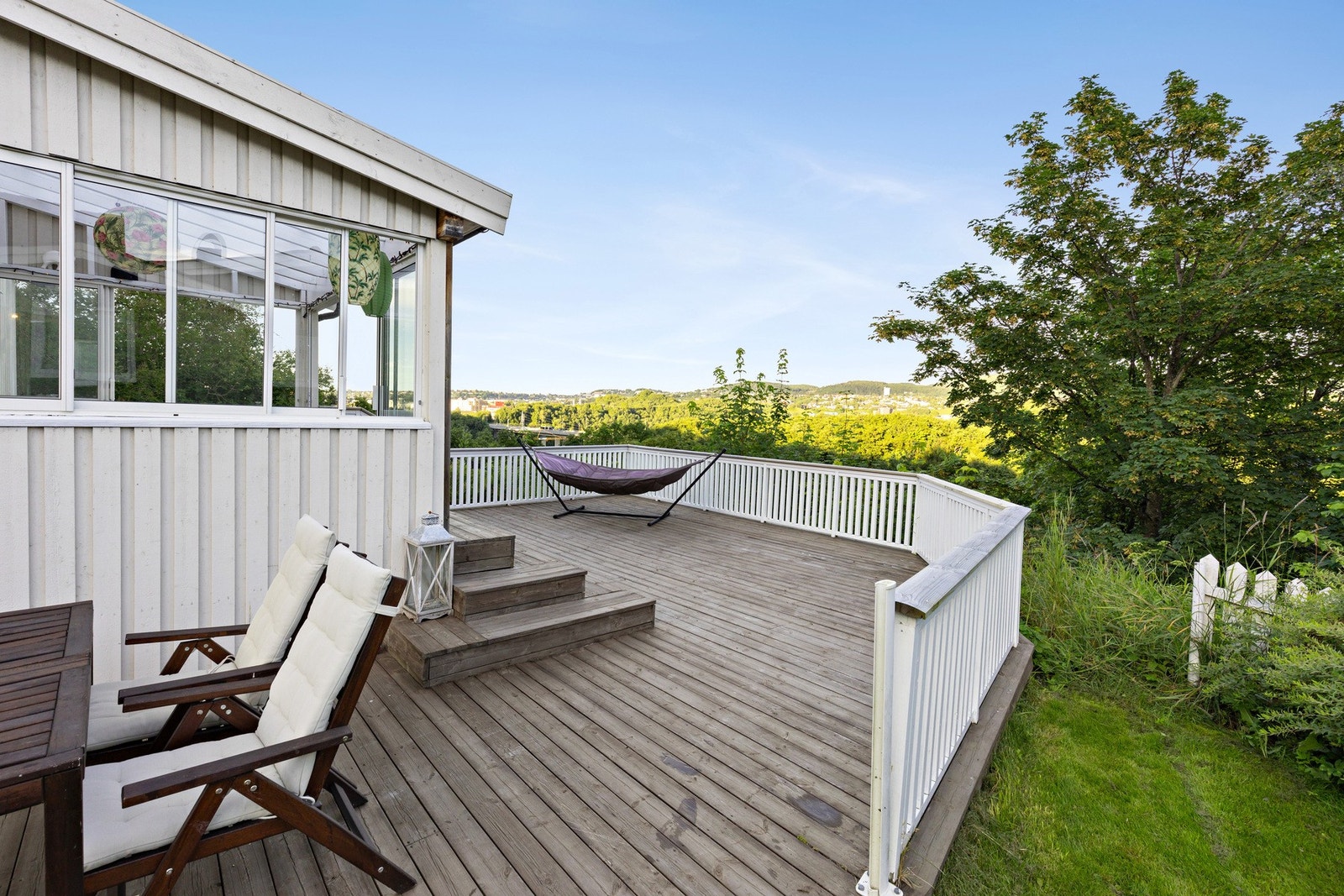 Direkte nedgang til hagen Galleribilde