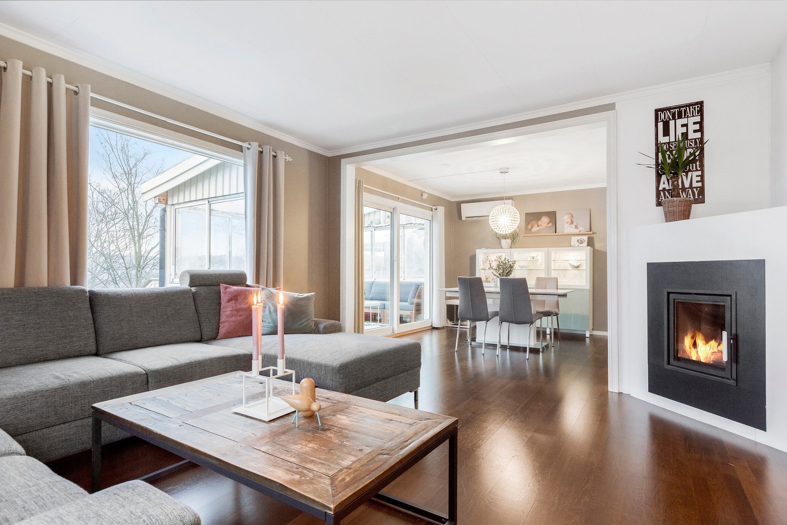 Et innholdsrikt hus med godkjent utleiemulighet i underetasje. Galleribilde