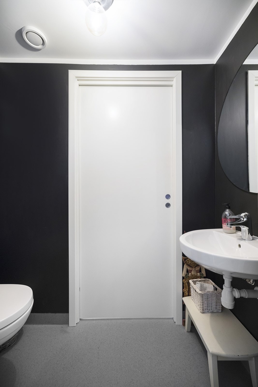 Toalettrom Galleribilde