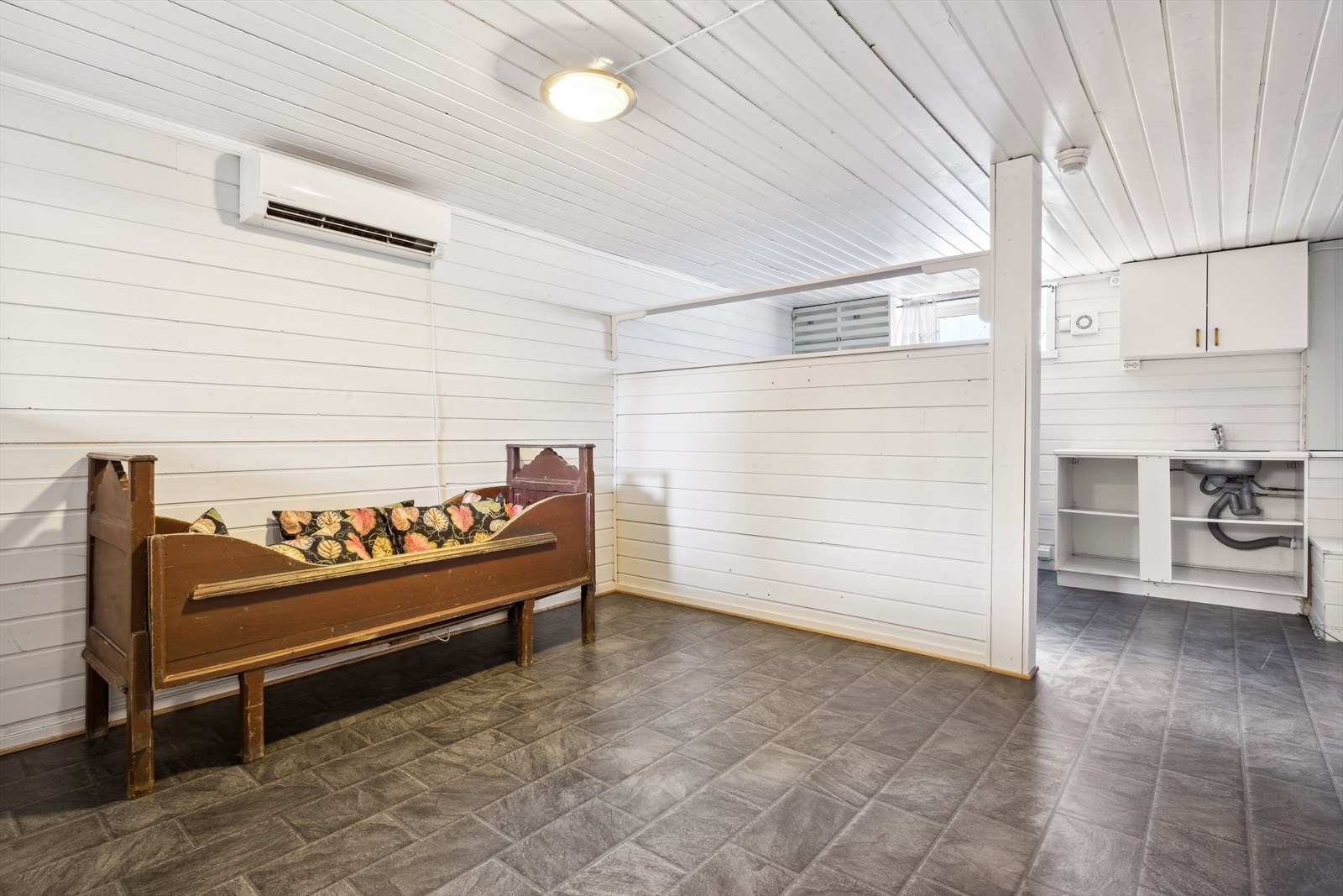 Soverom/stue Galleribilde