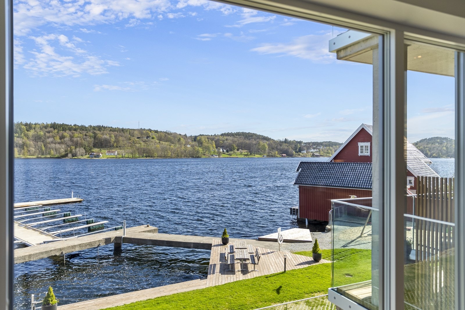 Balkong med nydelig utsikt. Galleribilde