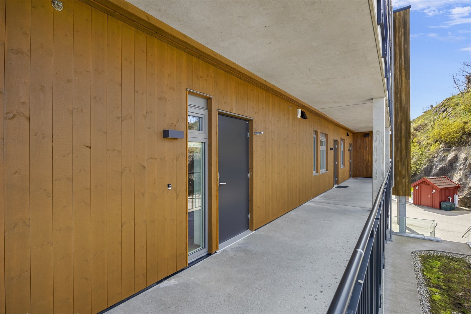 Inngangsparti / svalegang Galleribilde