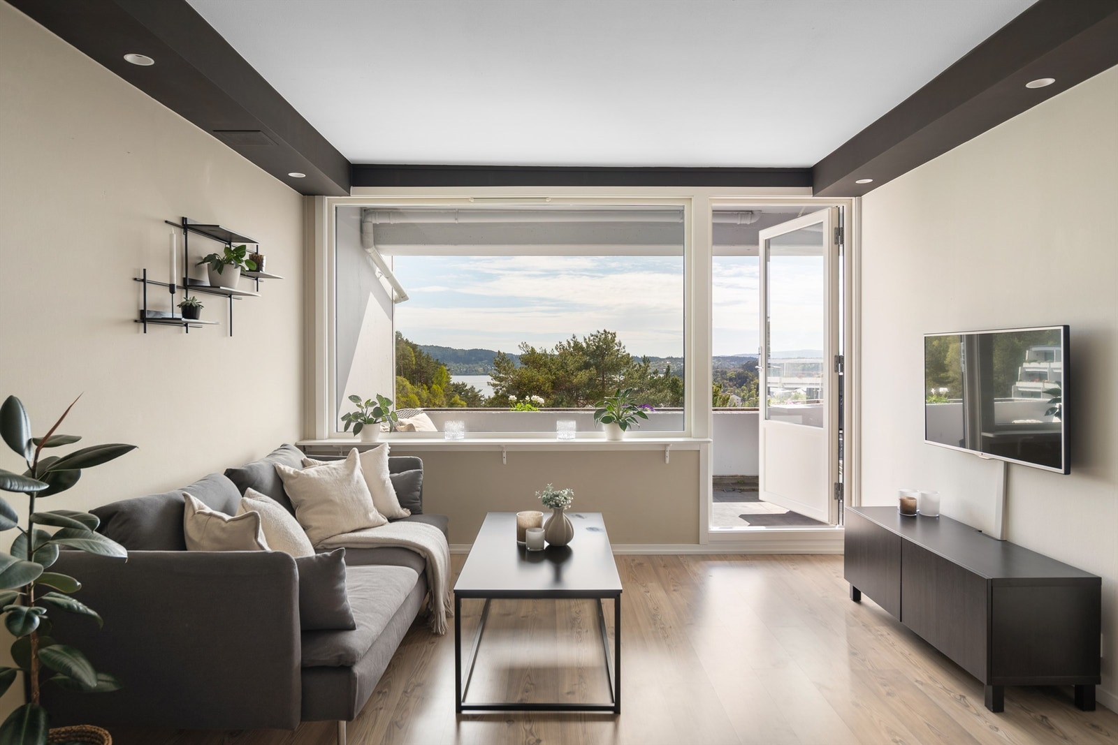 - En fin utsiktsleilighet i rolige omgivelser ca. 10 minutters kjøring fra Bergen sentrum - Galleribilde