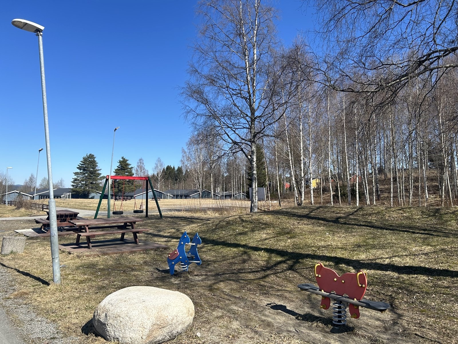 Det er gode fellesarealer for liten og stor på området. Galleribilde