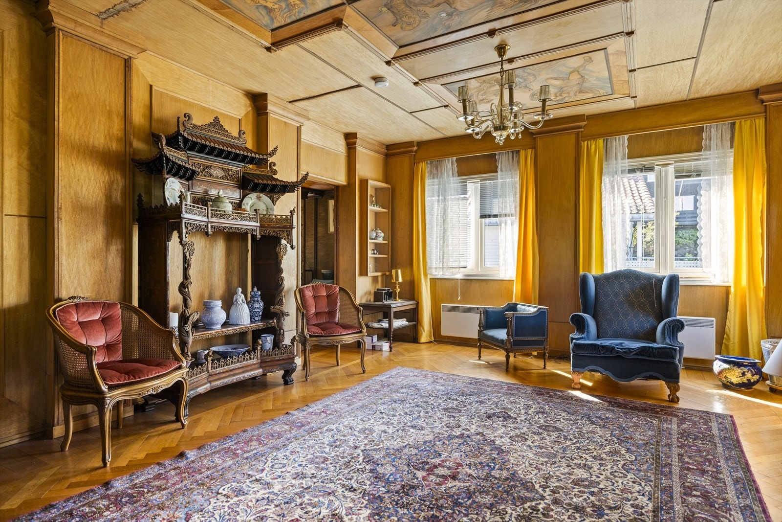 Utsmykket tak i stuen i 2.etg. Galleribilde