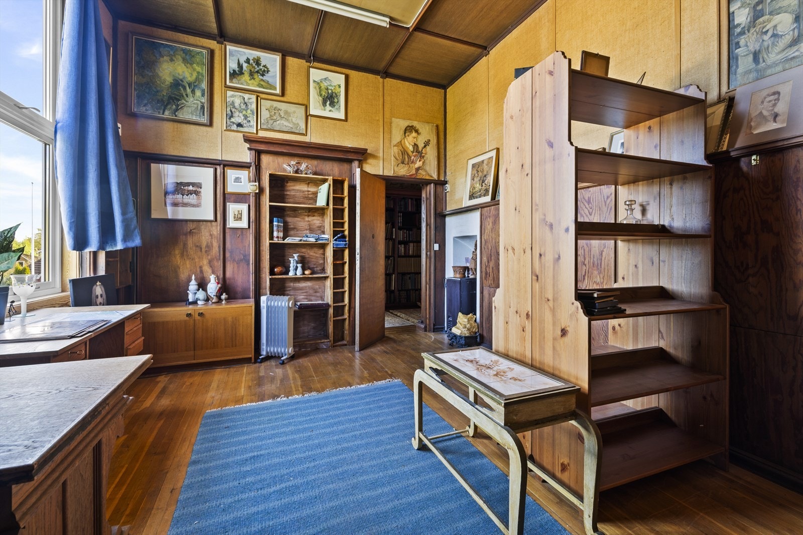 Soverom/atelier. Galleribilde