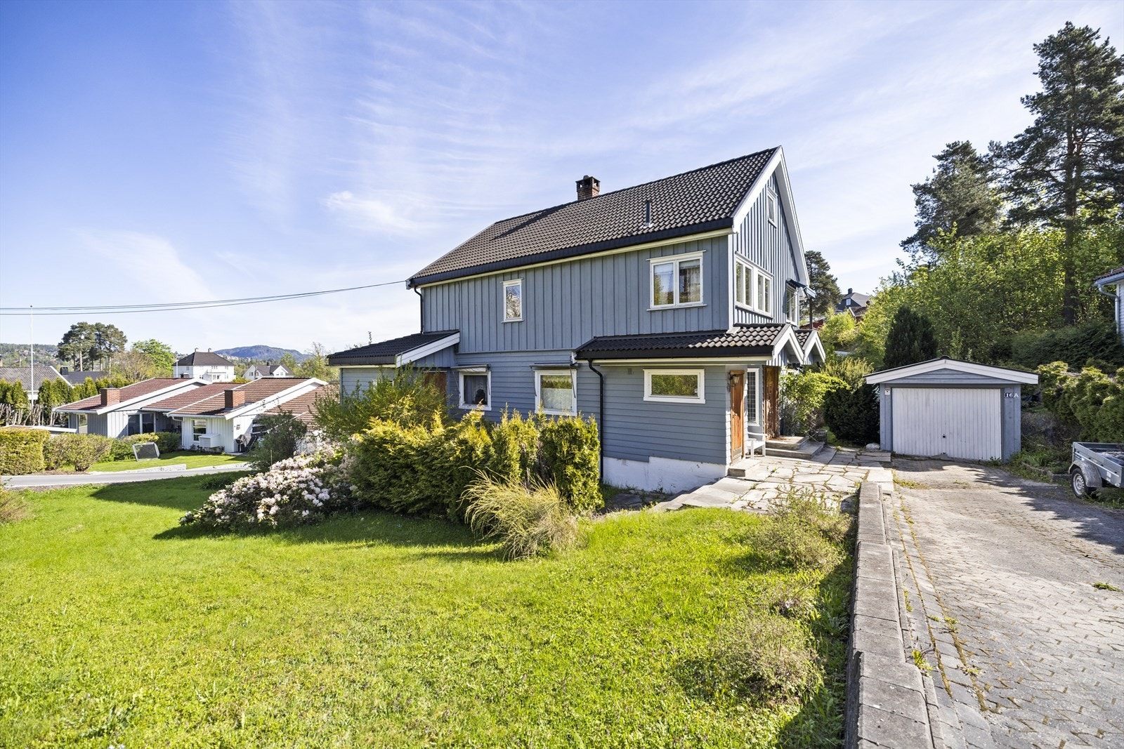 Velkommen til Fjellstadveien 16A - presentert av Sarah Aamodt, Sem og Johnsen Eiendomsmegling Galleribilde