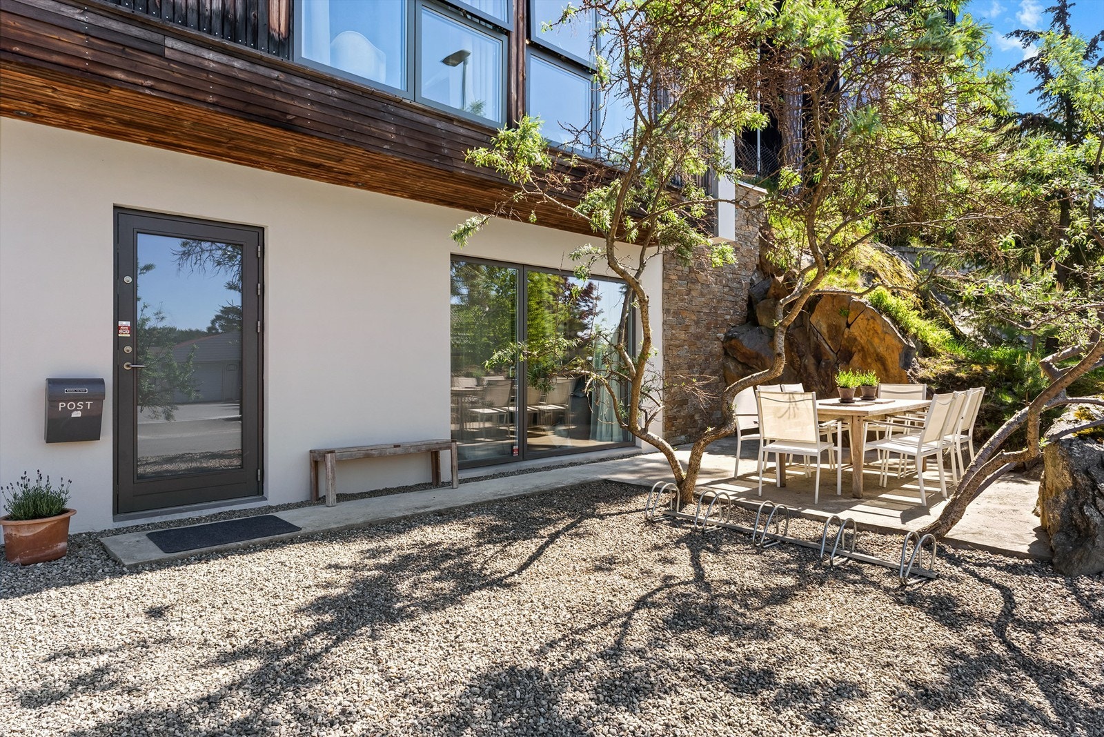 H Y B E L Galleribilde