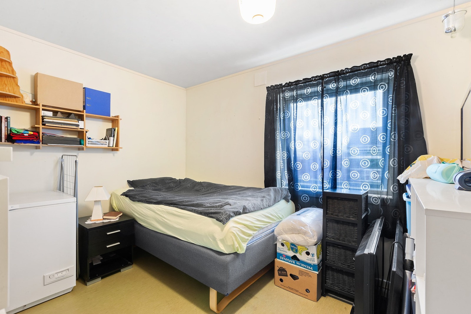 Her er det fint plass til dobbeltseng med tilhørende møblement. Galleribilde