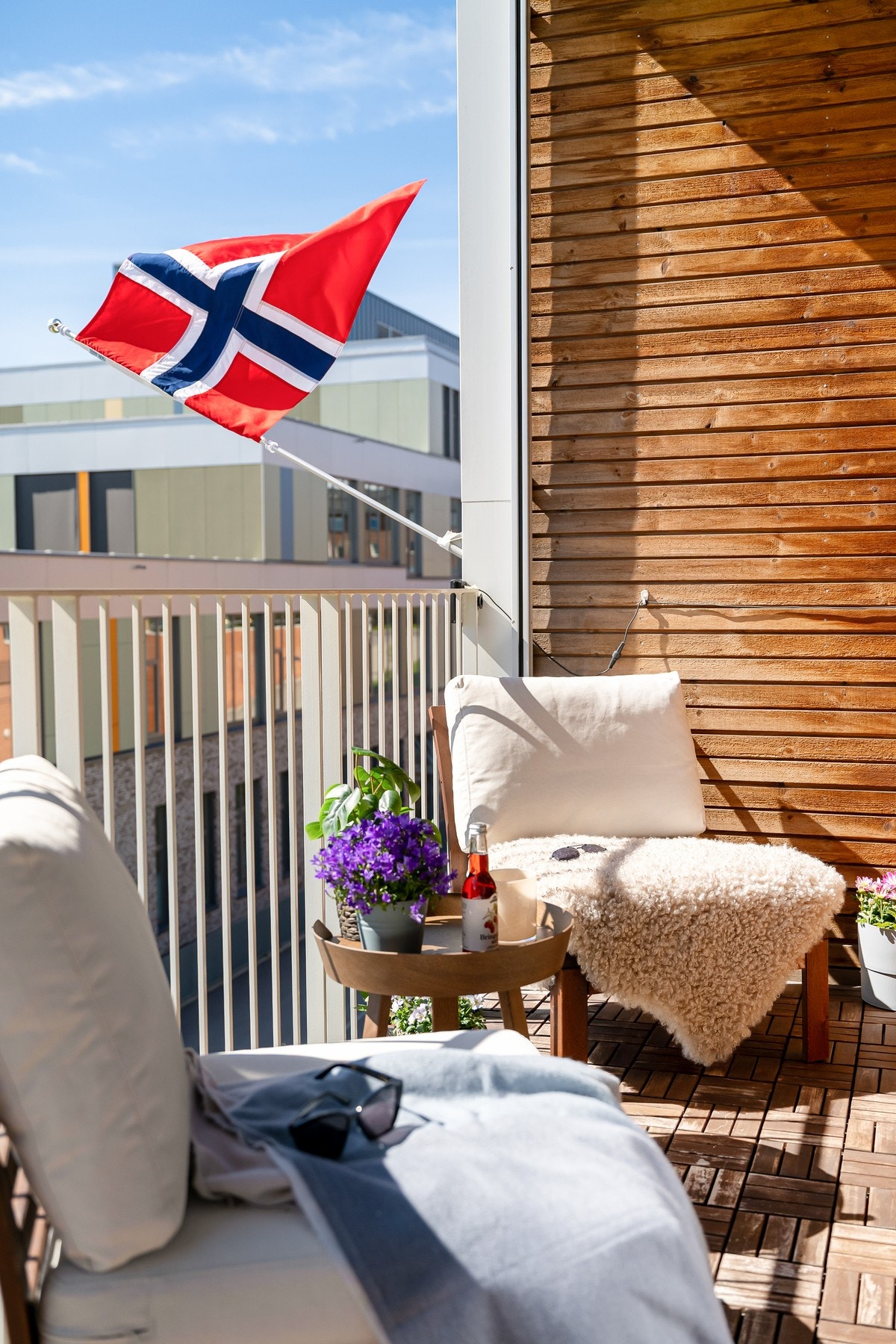 Det er tillatt med gass- og elektrisk grill, så her er det enkelt å ta middagene utendørs. Galleribilde