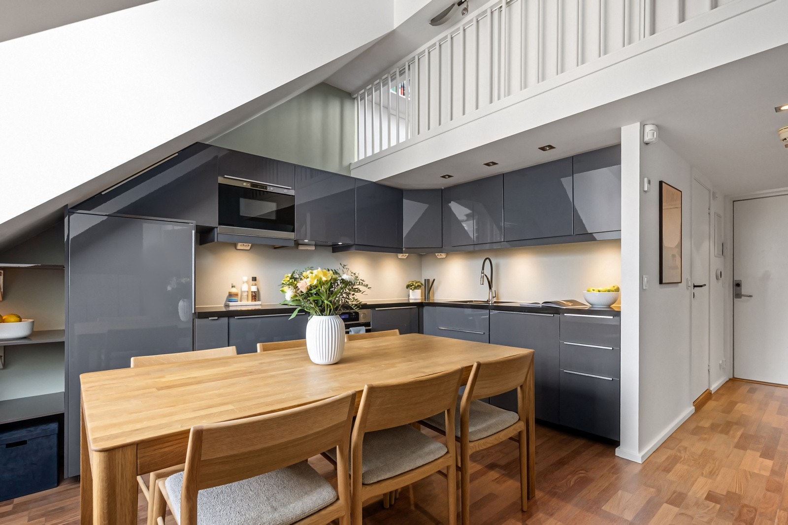 Alle integrerte hvitevarer medfølger handelen Galleribilde