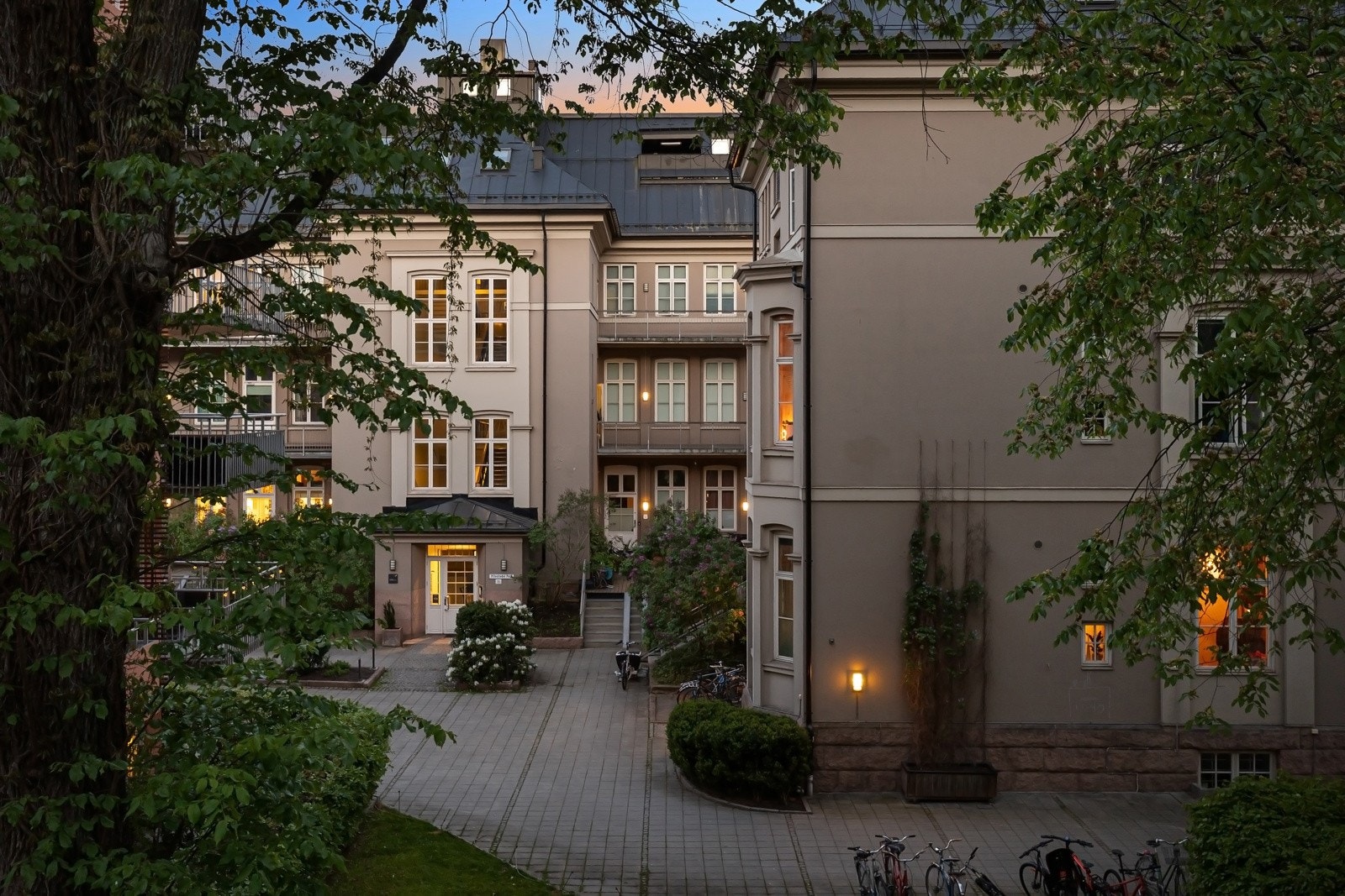 Boligen ligger i den ærverdige, gamle øyeklinikken i Pilestredet Park Galleribilde