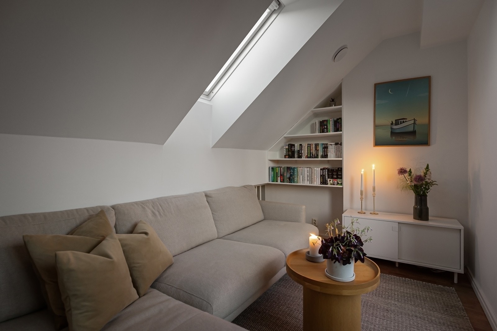 Hemsen kan benyttes som TV-stue og er et ideelt sted for å trekke seg tilbake Galleribilde