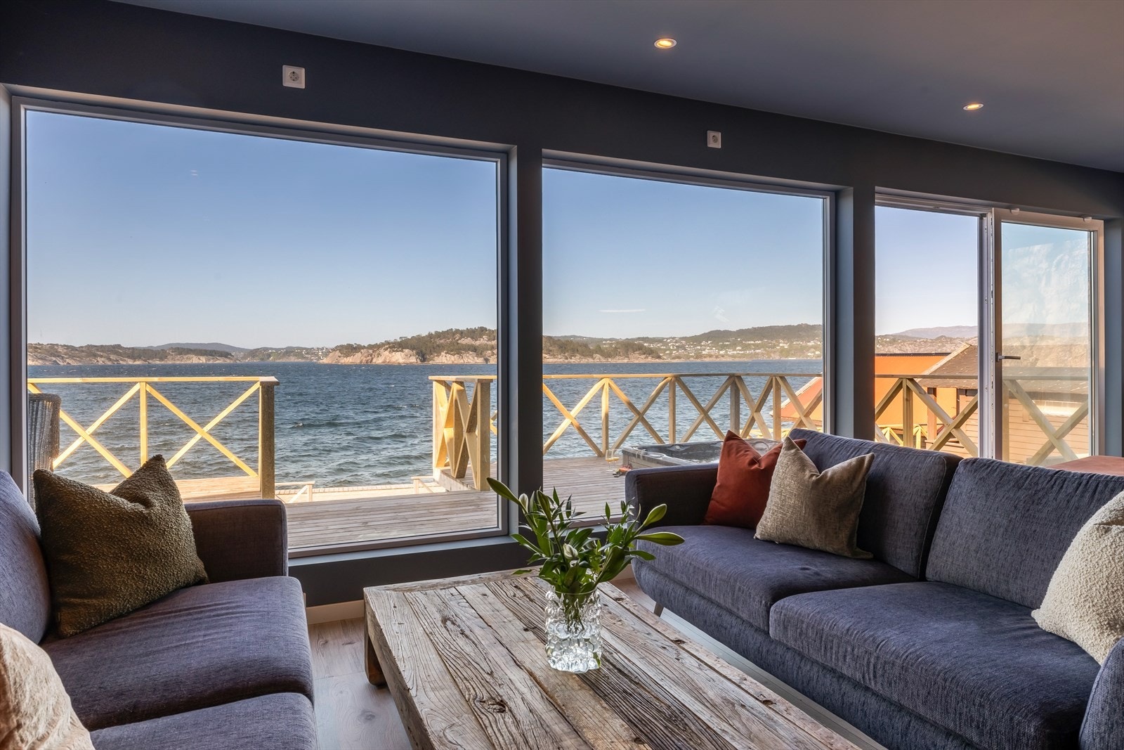 Fantastisk utsikt utover sjøen! Galleribilde