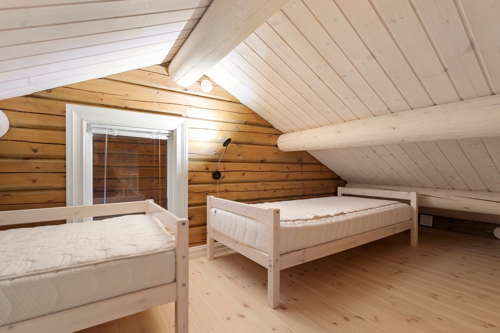 Hemsrom. Galleribilde