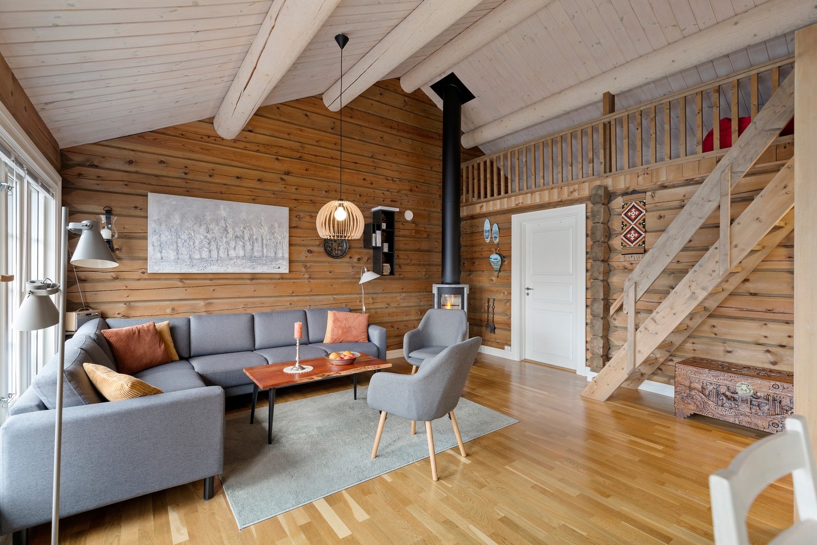 Vedovnen sørger for god varme i leiligheten. Galleribilde