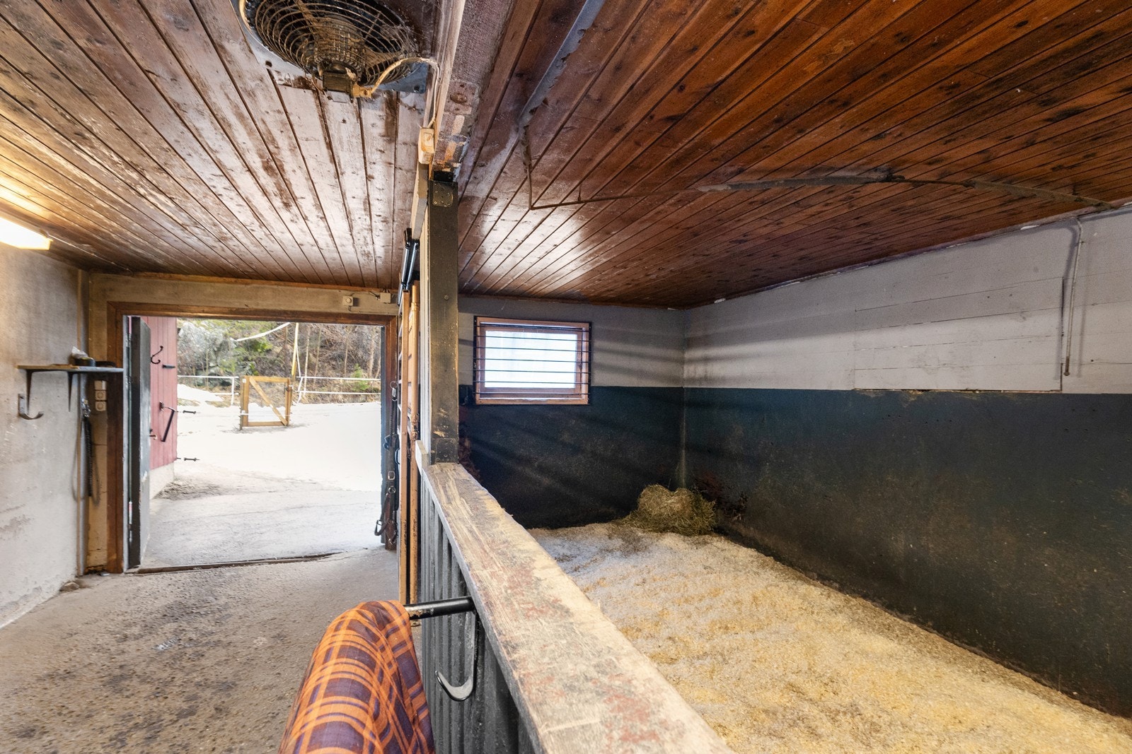 Låve/stall Galleribilde