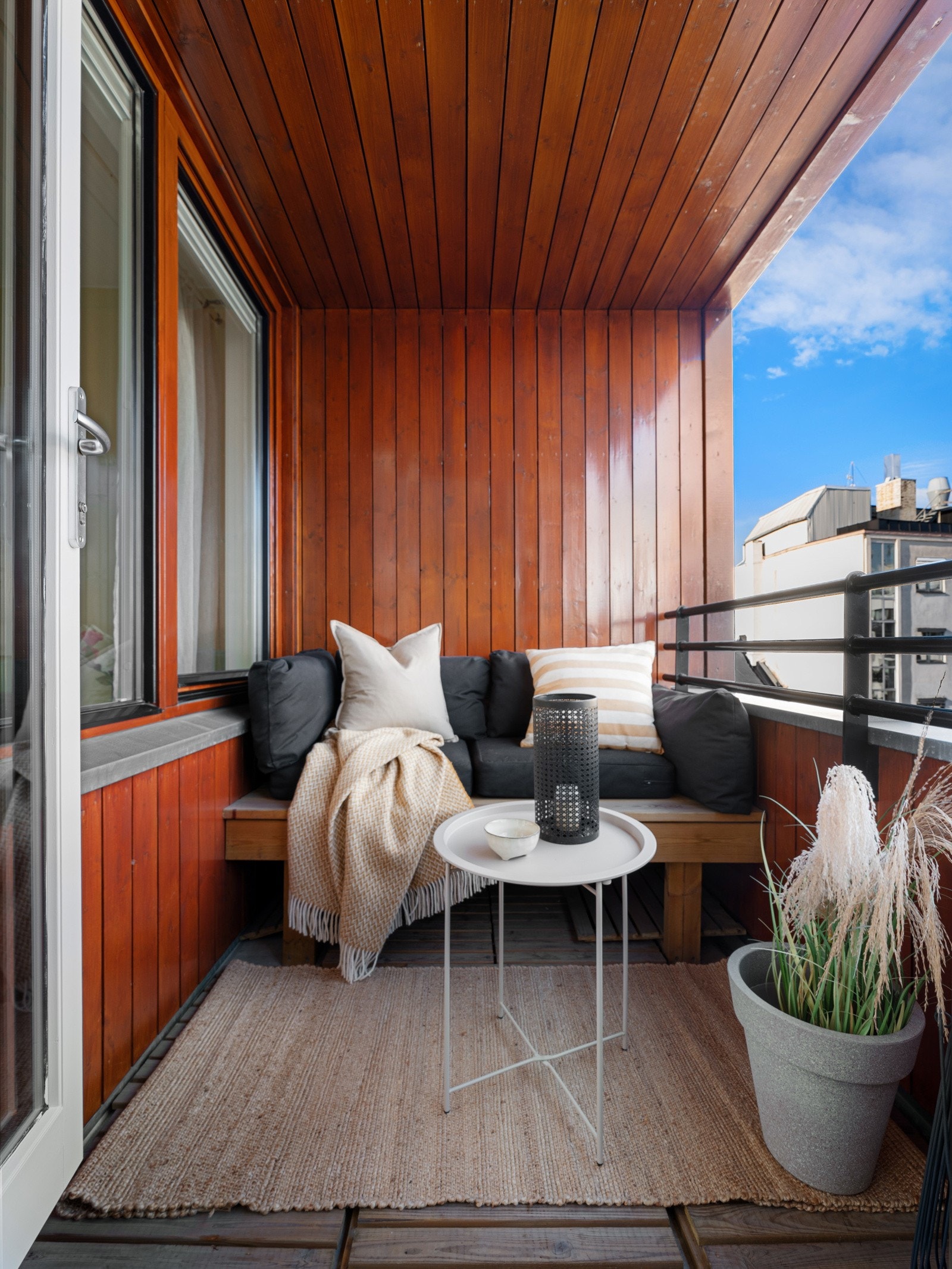 Sameiet har også en takterrasse per oppgang, til felles bruk for beboerne. Galleribilde