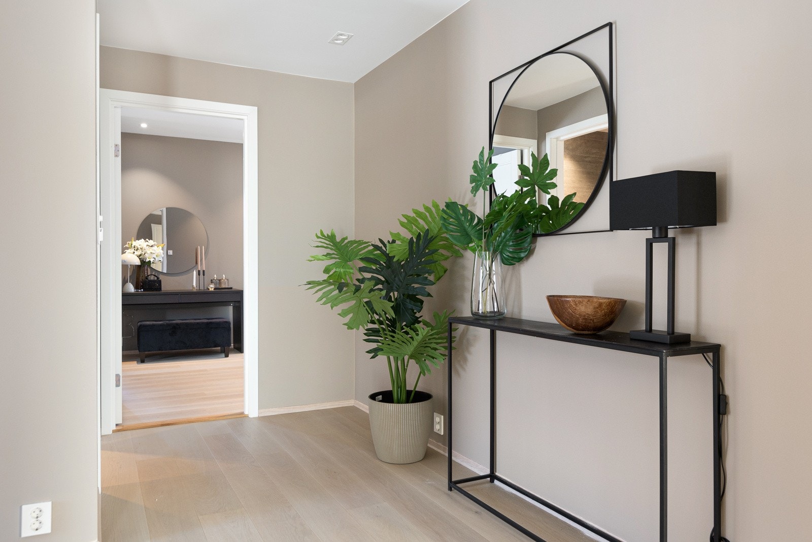 Gang 2. etasje. Galleribilde