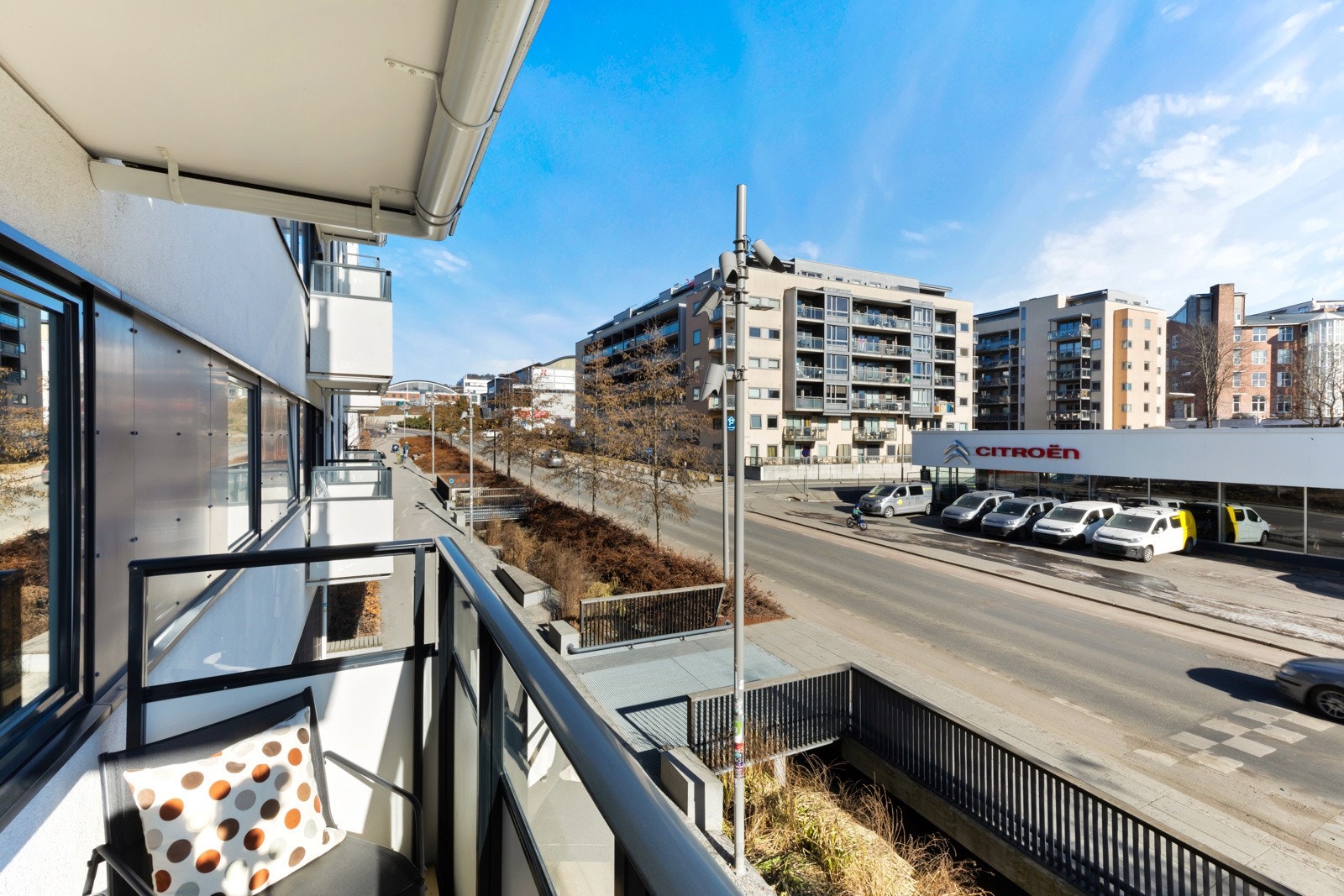 Sydøstvendt balkongen for å nyte morgensolen Galleribilde