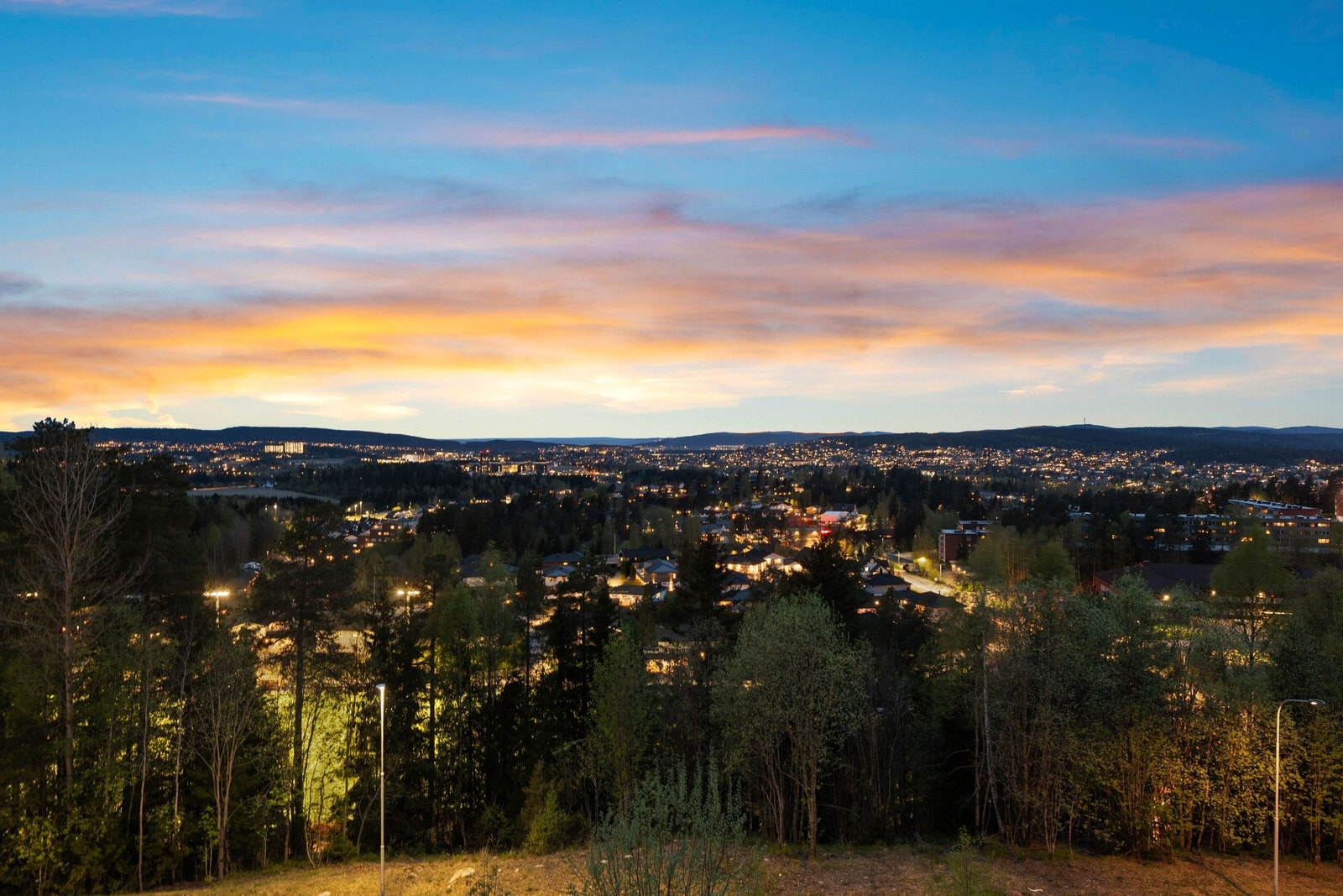 Nydelig kvelds utsikt. Galleribilde