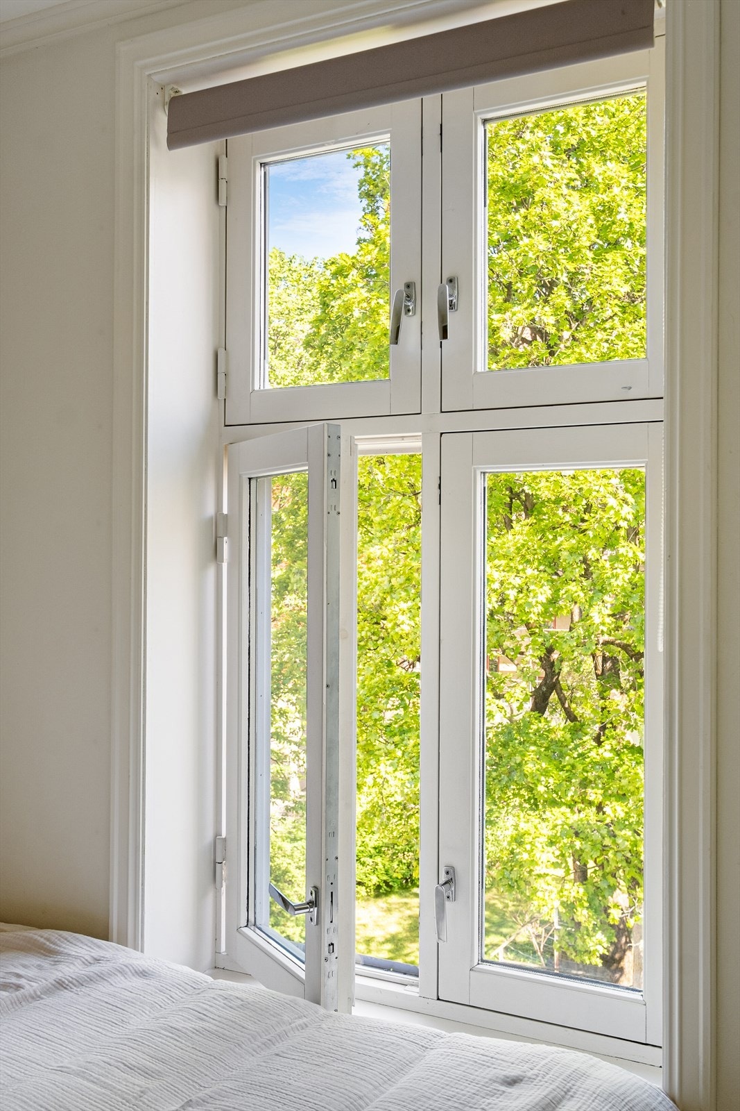 Soverommet vender mot indre gård- skjermet for støy. Galleribilde