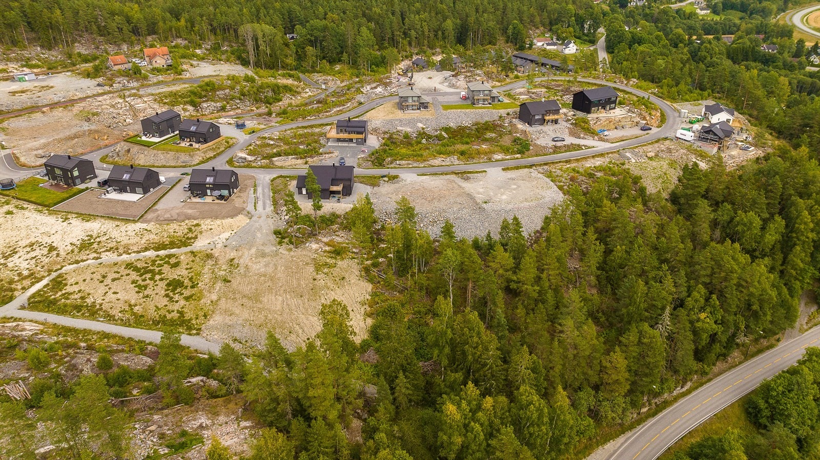 God intern beliggenhet ytterst på feltet Galleribilde