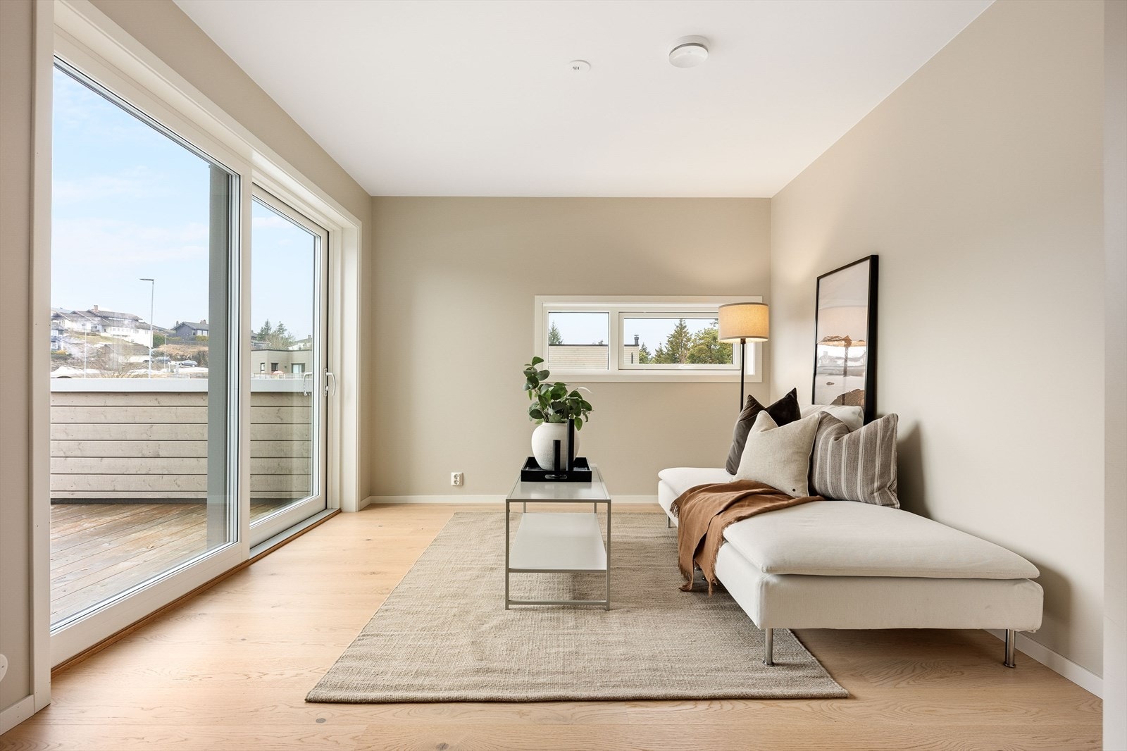 Boligen har også en flott og romslig loftstue i 2. etasje, som er et flott ekstra areal for familien å kunne boltre seg på! Galleribilde