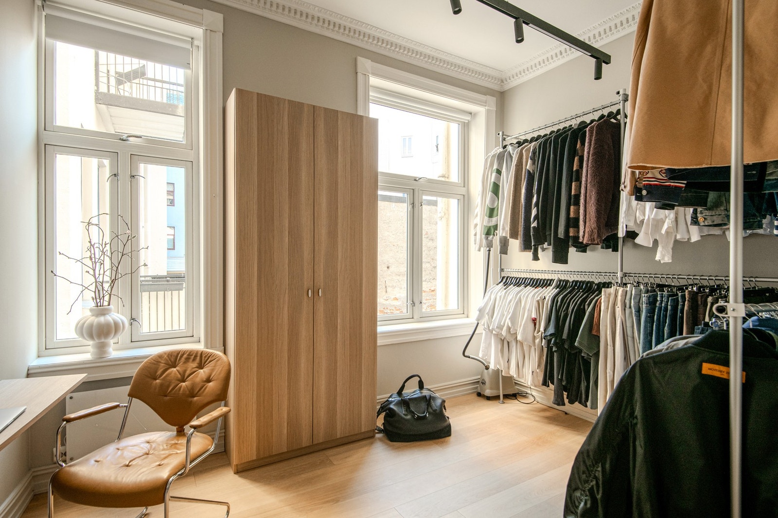 Soverom nr. 2, innredet som walk-in av dagens eiere Galleribilde