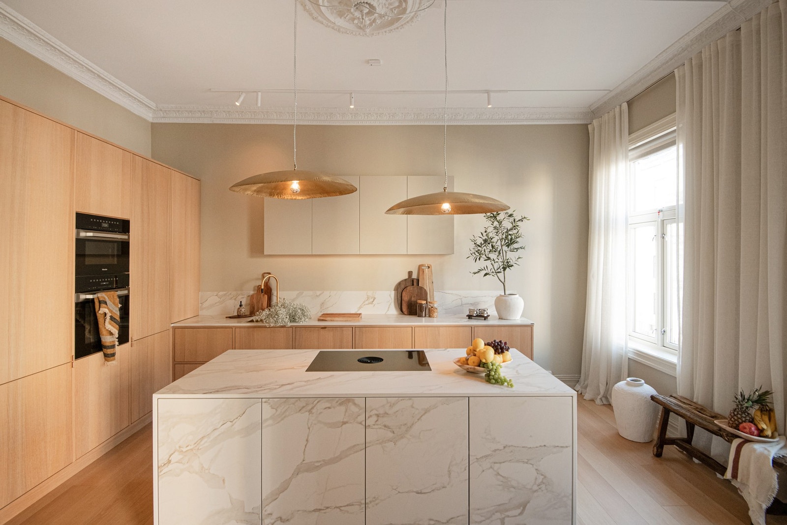 Nytt eksklusiv snekkerbygget kjøkken av typen Tigne levert fra Knapphus Galleribilde