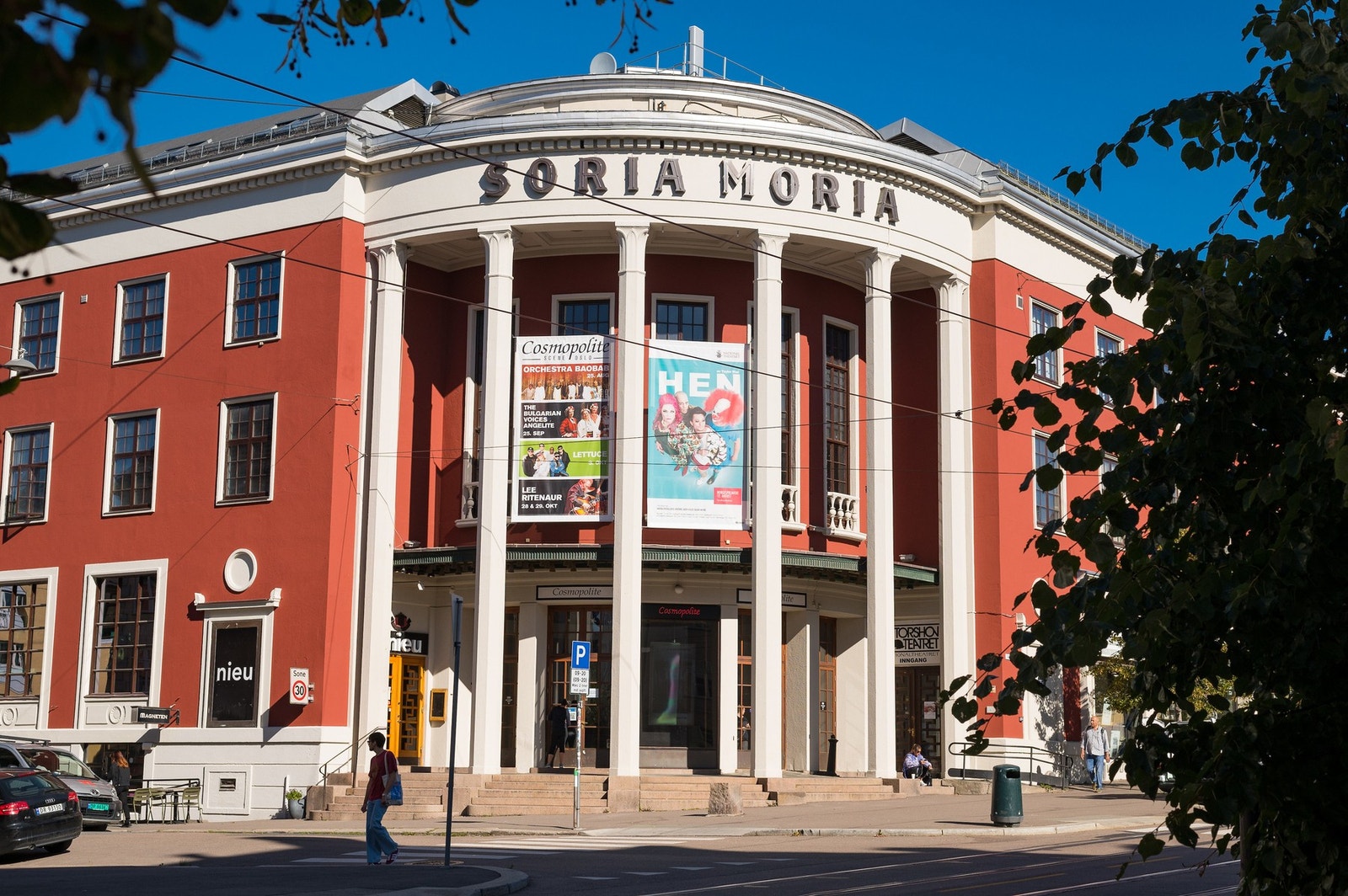 Området har et mangfoldig og spennende kulturliv. Soria Moria huser blant annet konserter, bar/restaurant og teater. Galleribilde