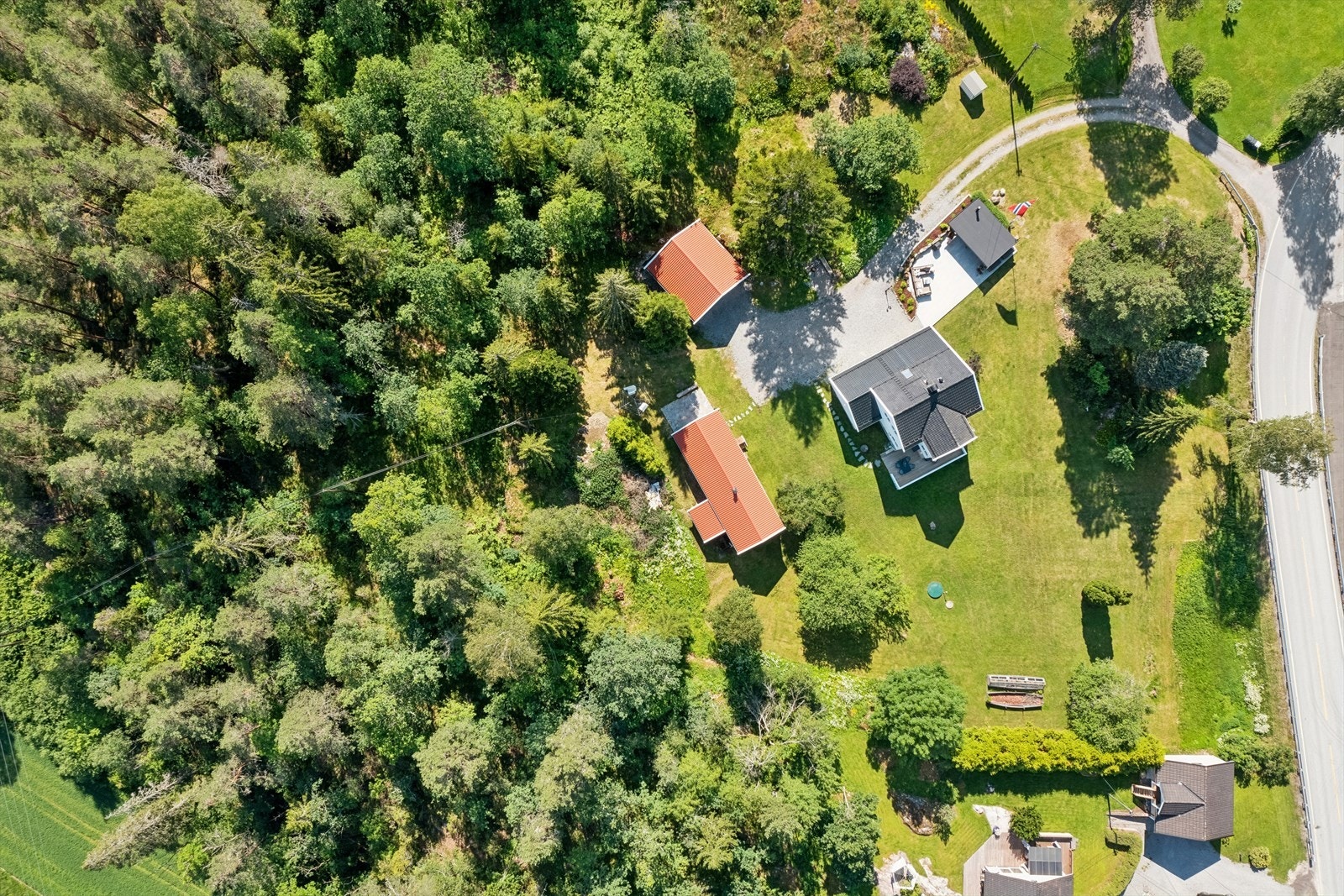 Eiendommen sett ovenfra Galleribilde