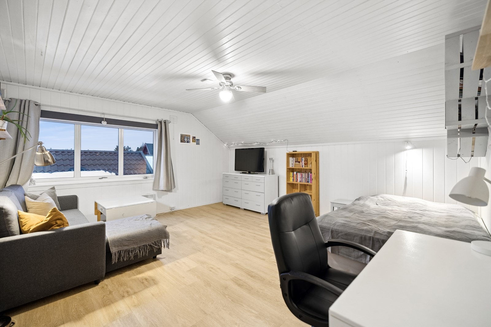 Stue og soverom Galleribilde