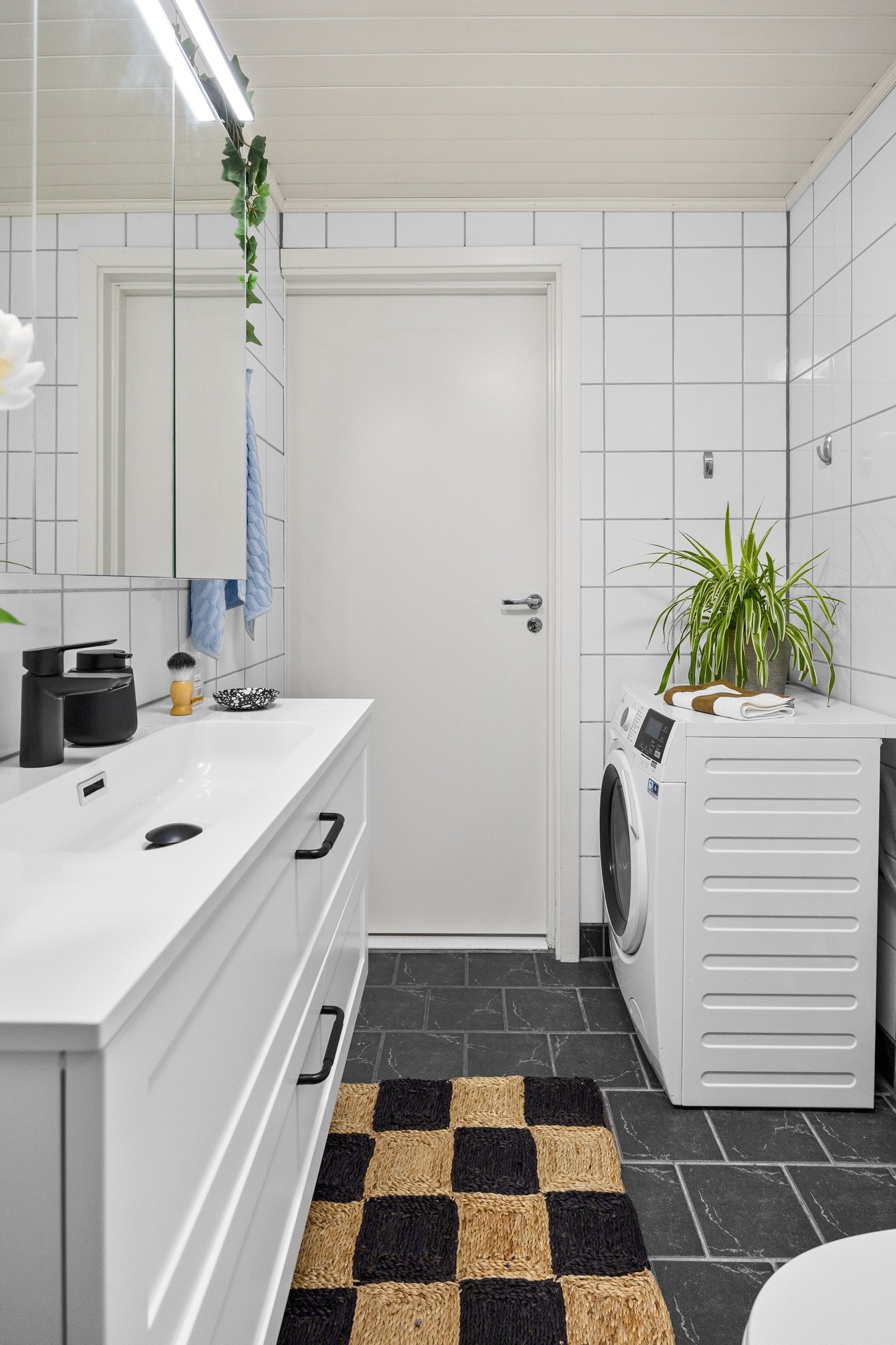 - Opplegg for vaskemaskin og tørketrommel - Galleribilde