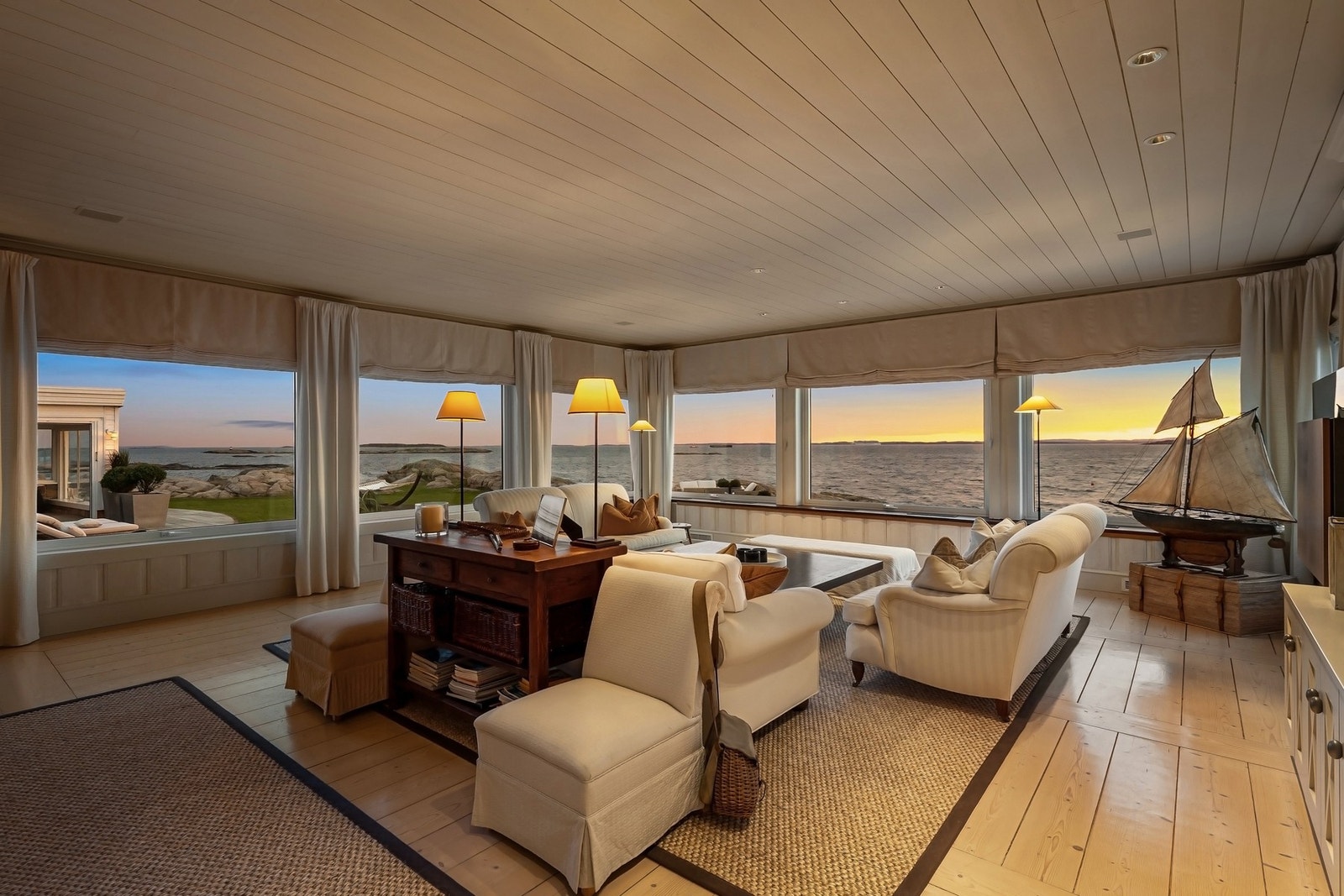 Stue, hovedhus med vakker utsikt Galleribilde