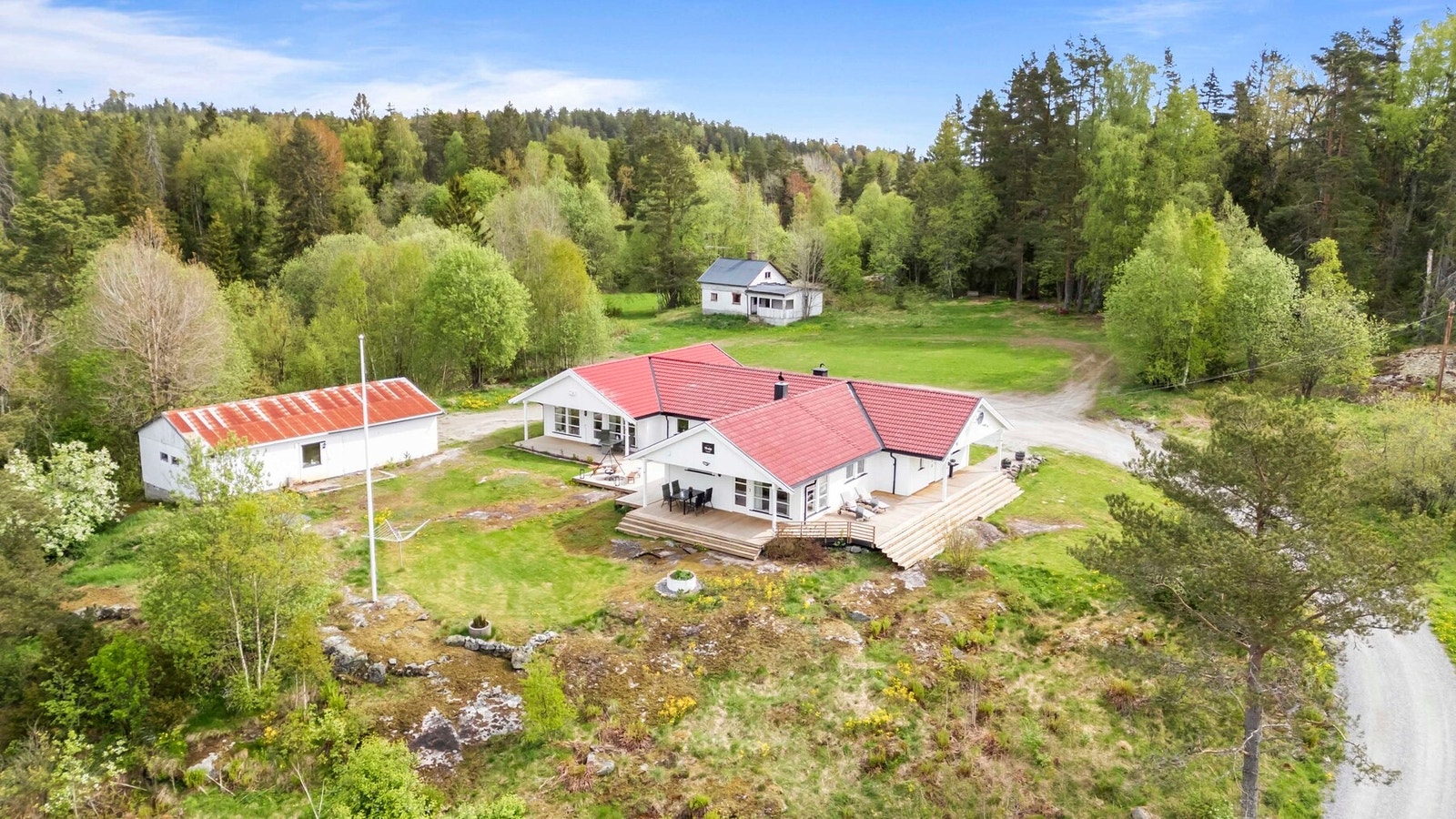 Velkommen til Svanebakk - Et småbruk med med mange bruksmuligheter! Galleribilde