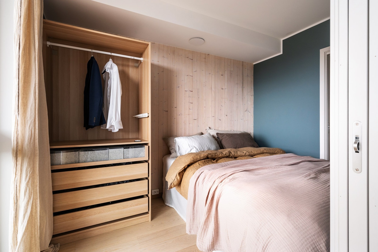 Fin plass til garderobe Galleribilde
