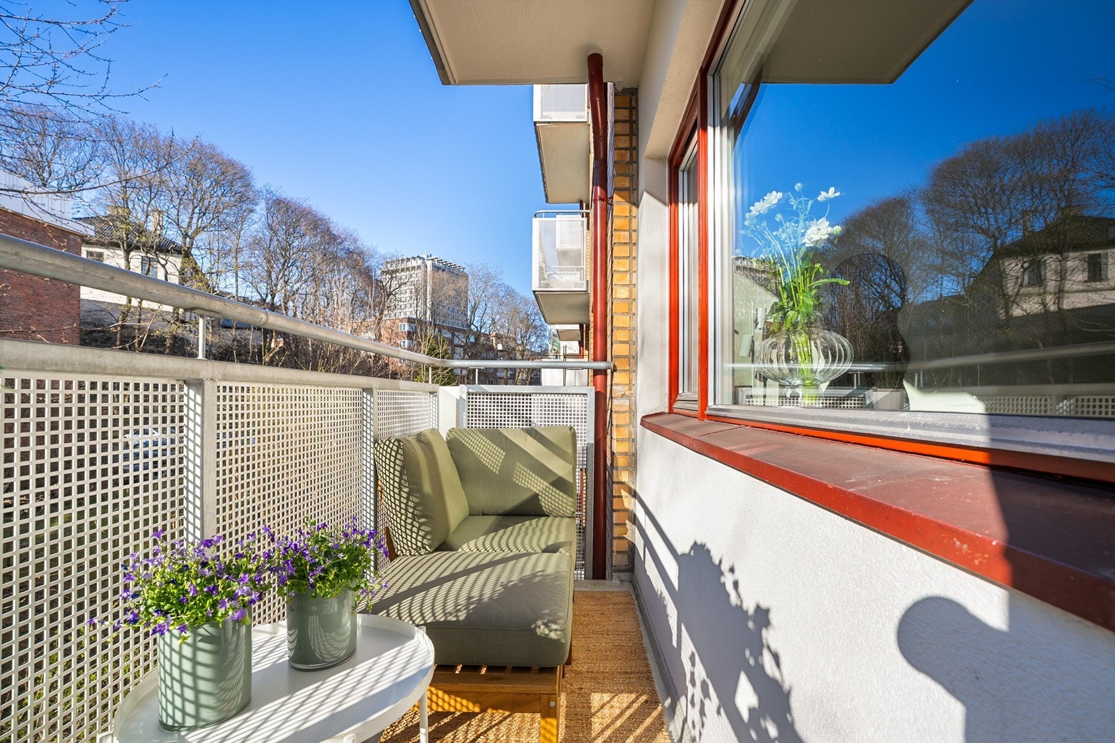 Velkommen til Parkveien 81! Presentert av Emma Eikrem ved Krogsveen Majorstuen og Oslo Vest. Galleribilde