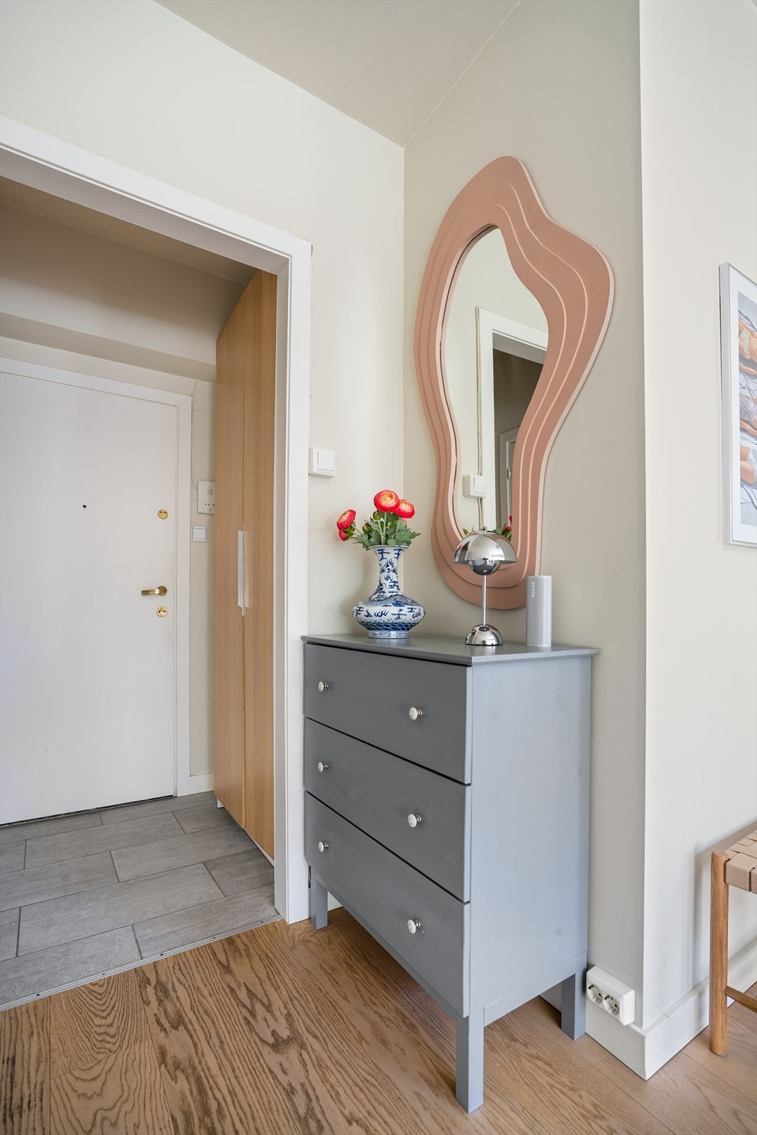 Leiligheten har en smart planløsning med gode møbleringsmuligheter. Galleribilde